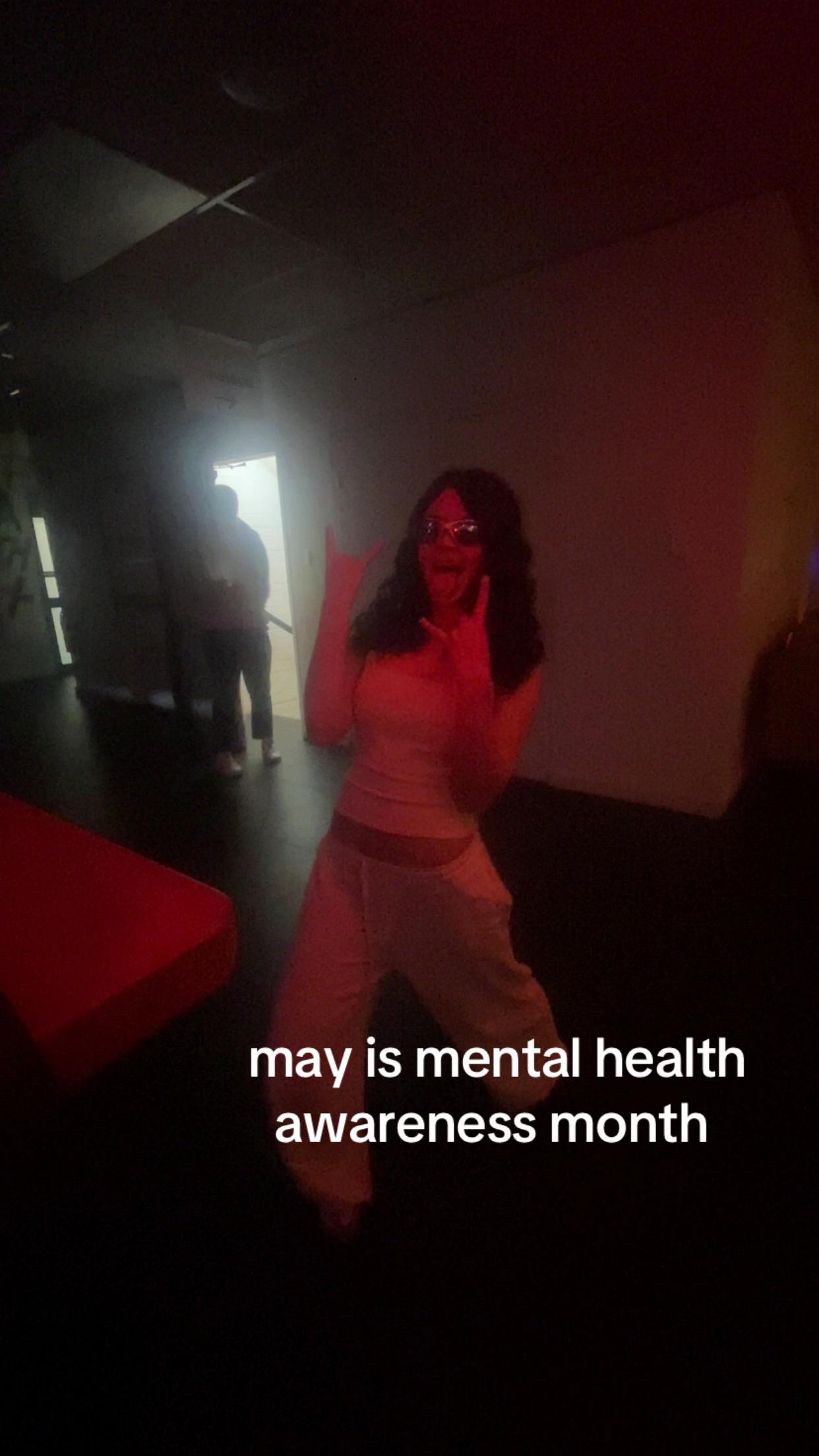 @evie