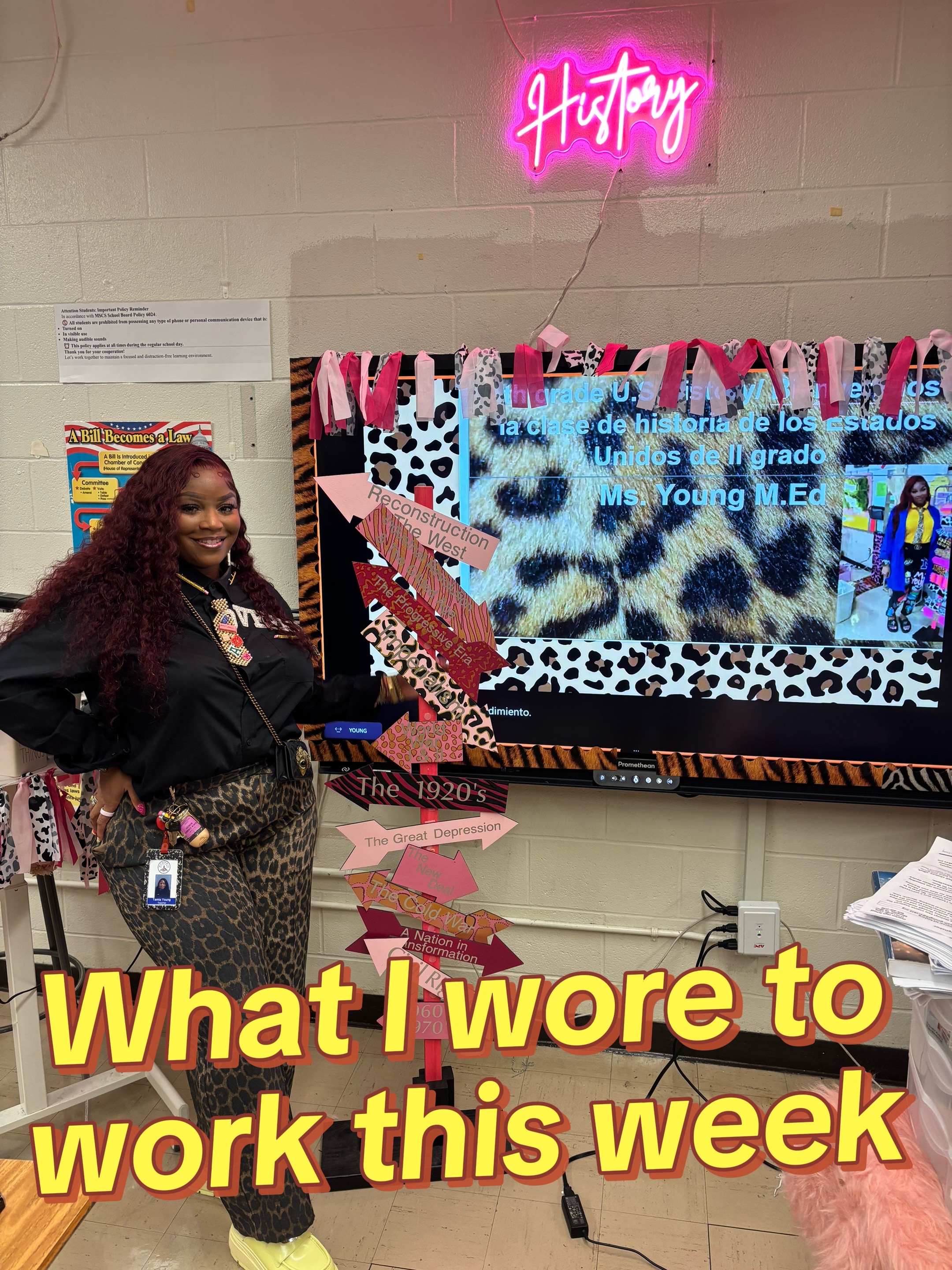 @Fashionablybooked 👗📚🎓✏️