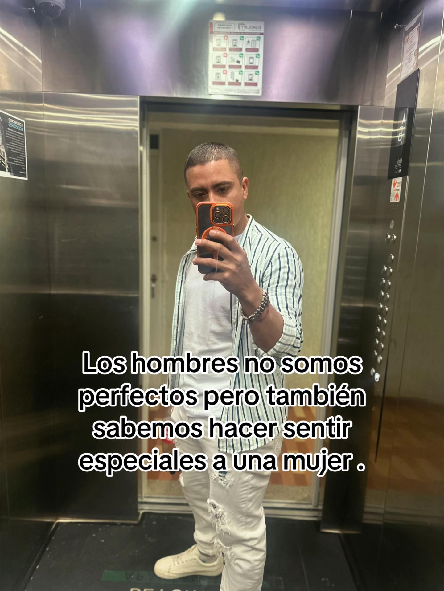 @CAMILO M
