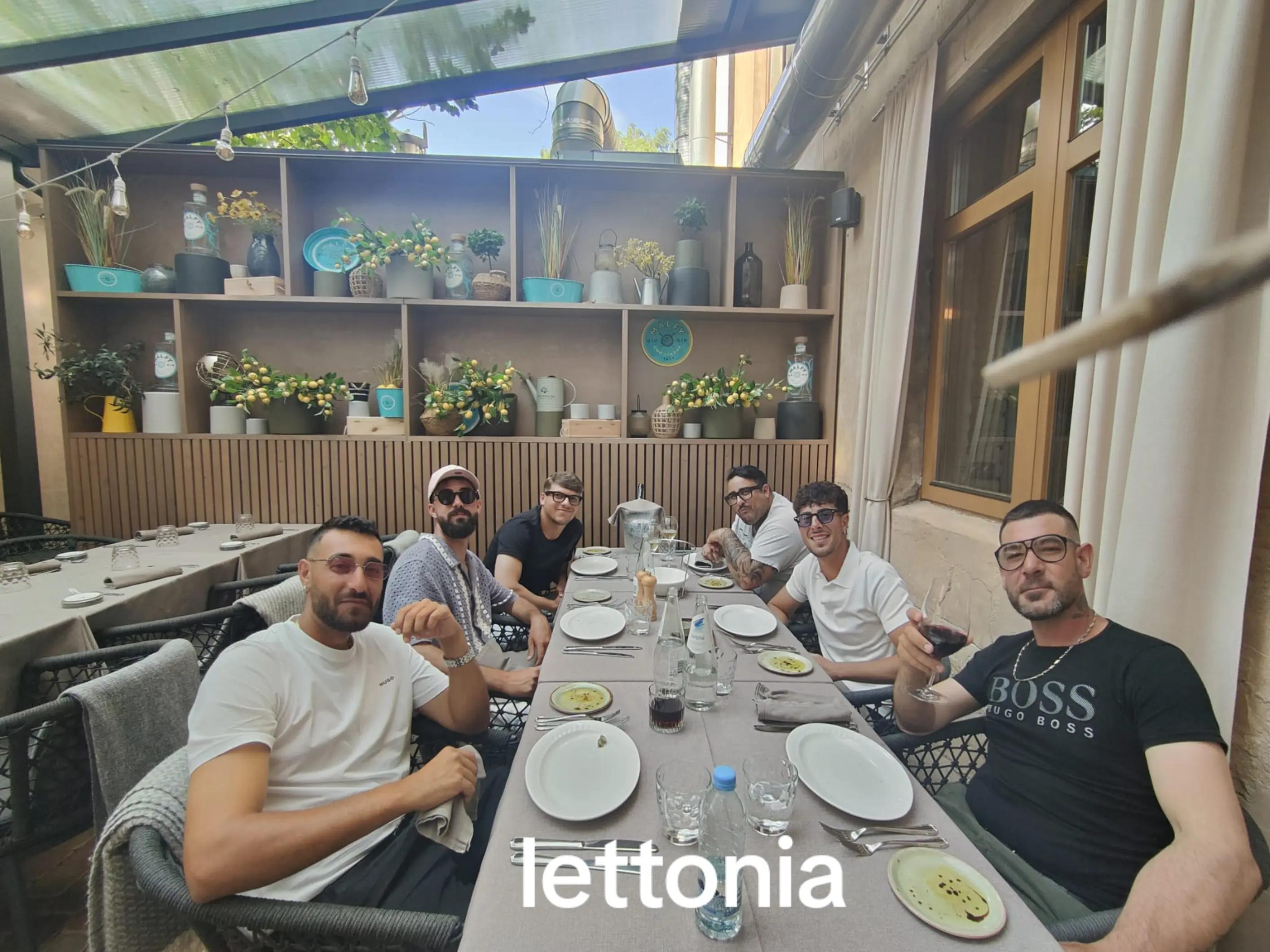 @luponero