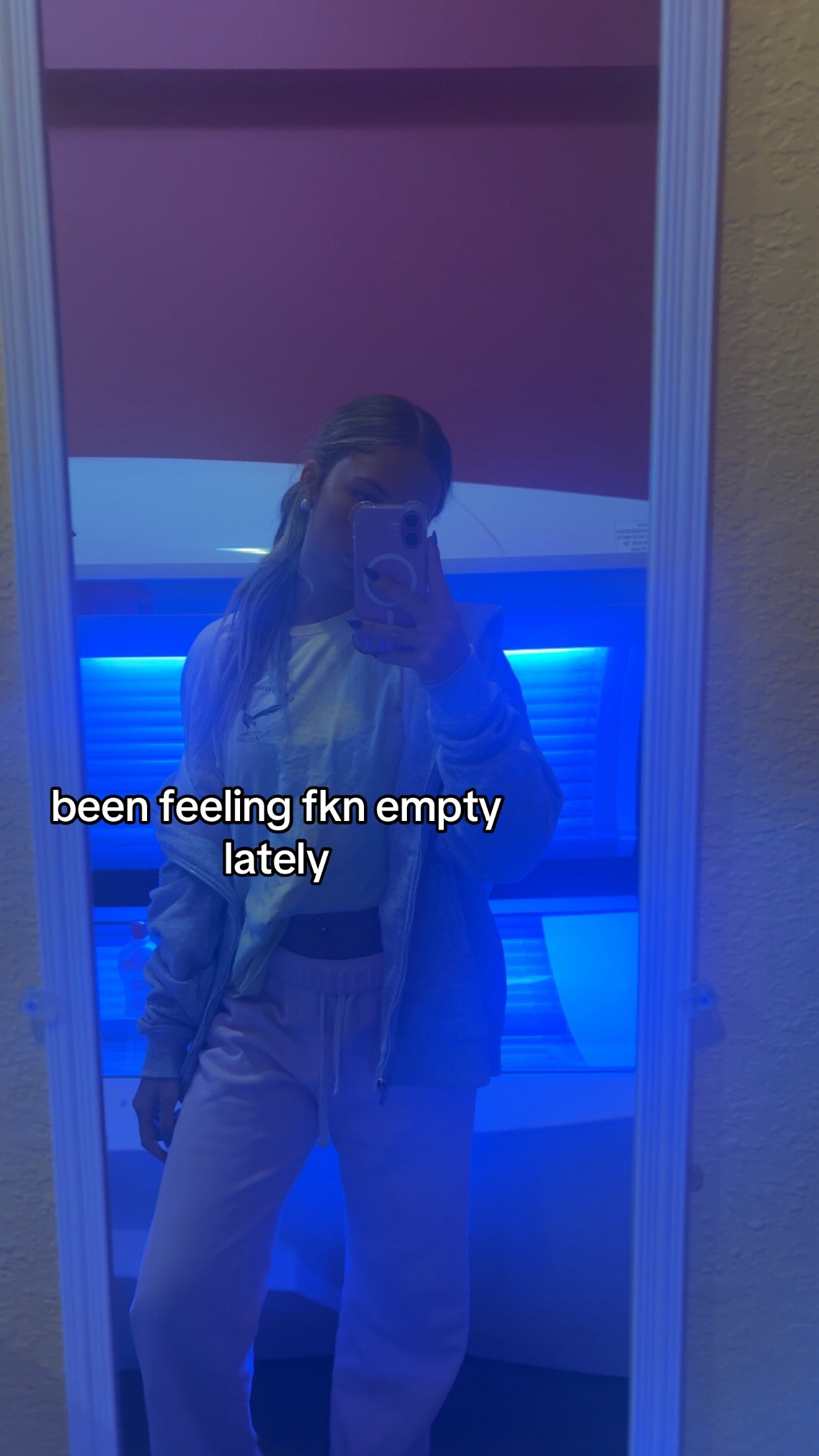 @bella