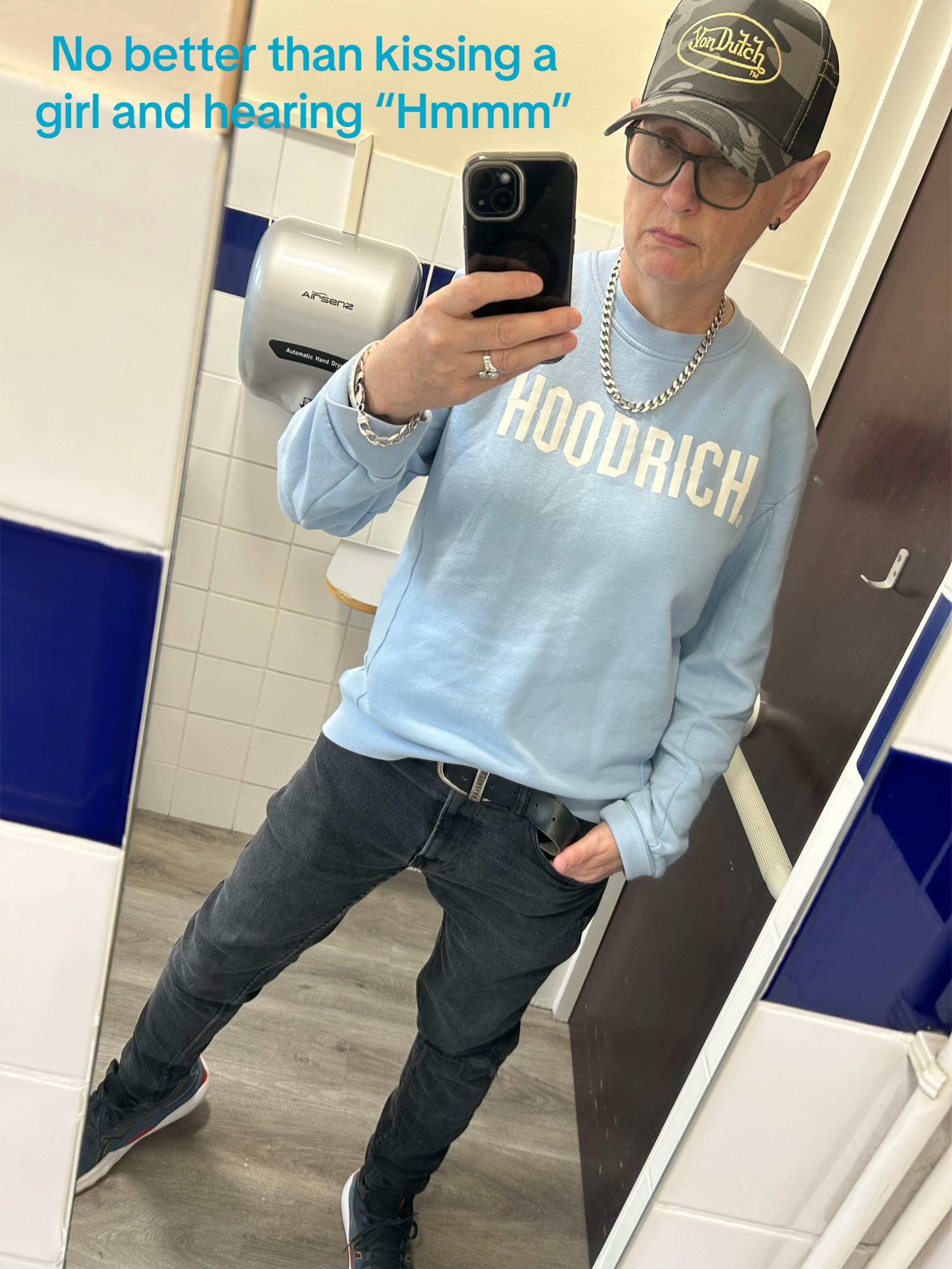 @Soft masc lesbian