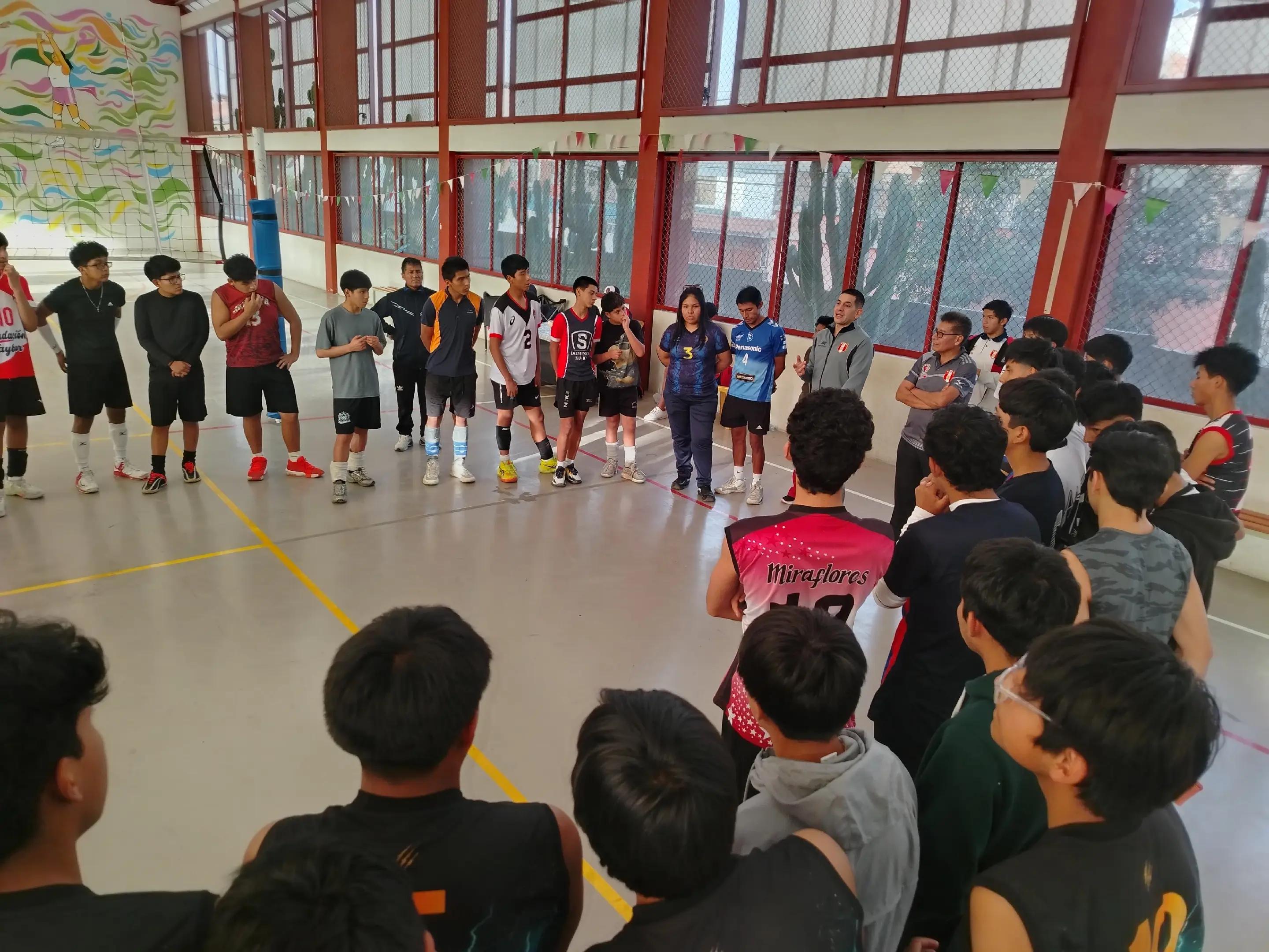 @Federaci&oacute;n Peruana de V&oacute;leibol