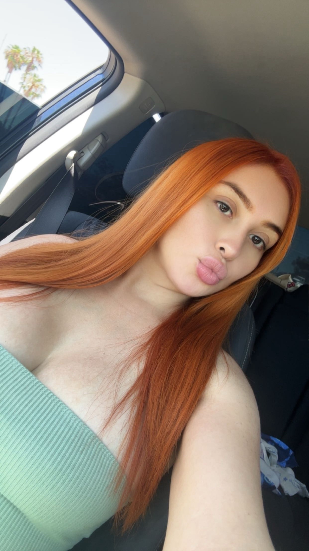 @DebbieLissette