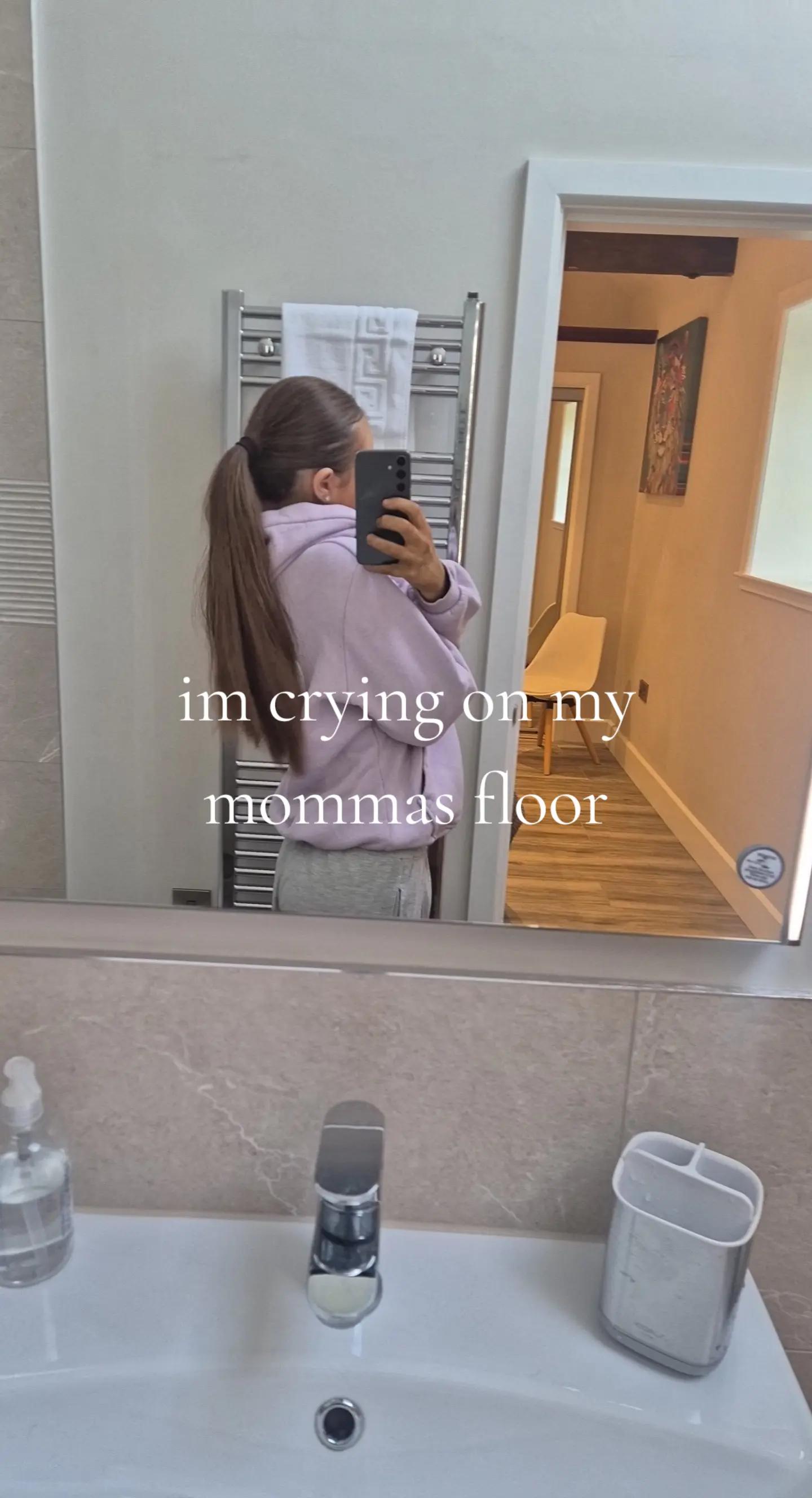 @𝓛𝓞𝓛𝓐🫶🍒🍸