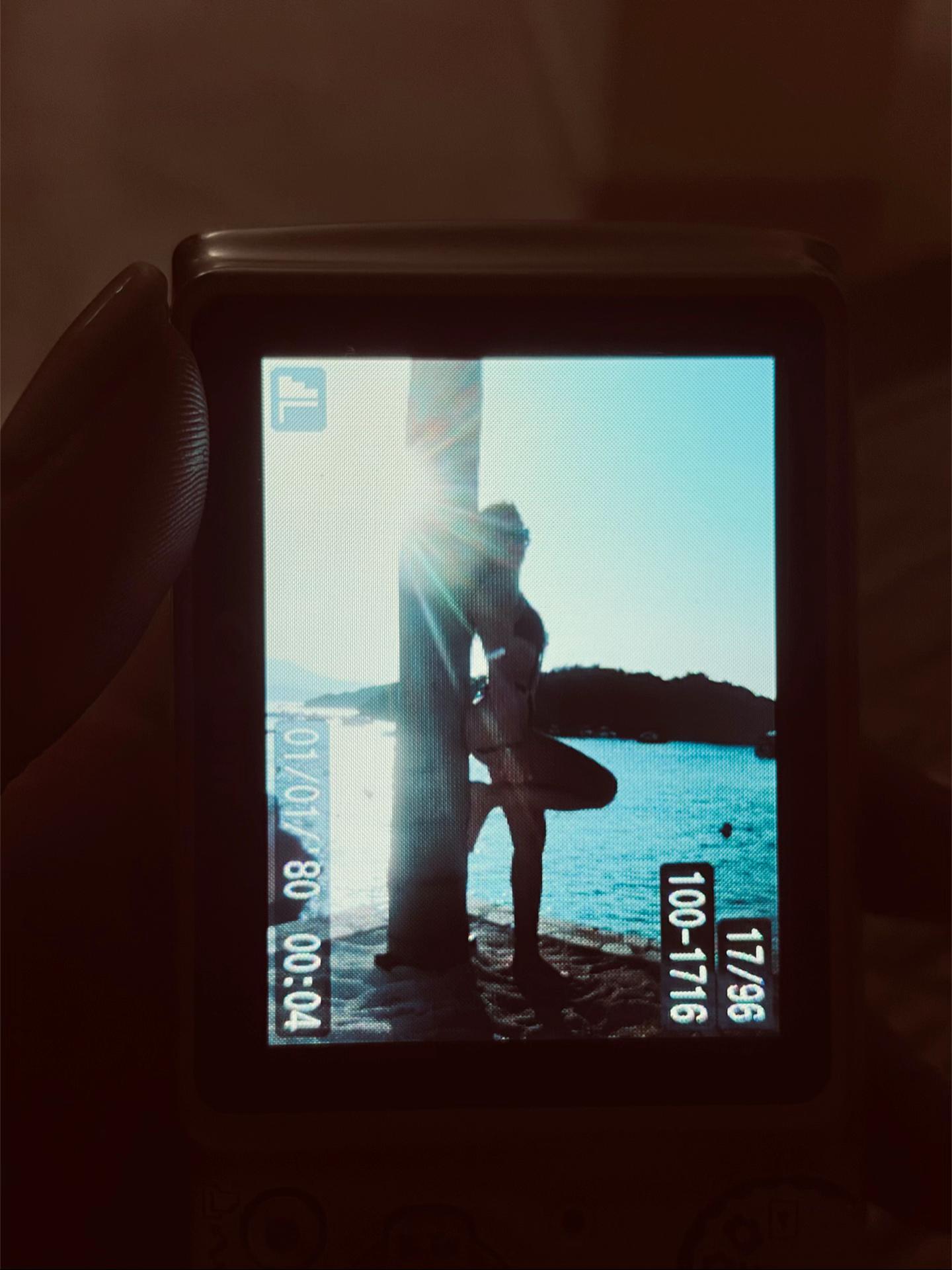 @Antoniuuu_