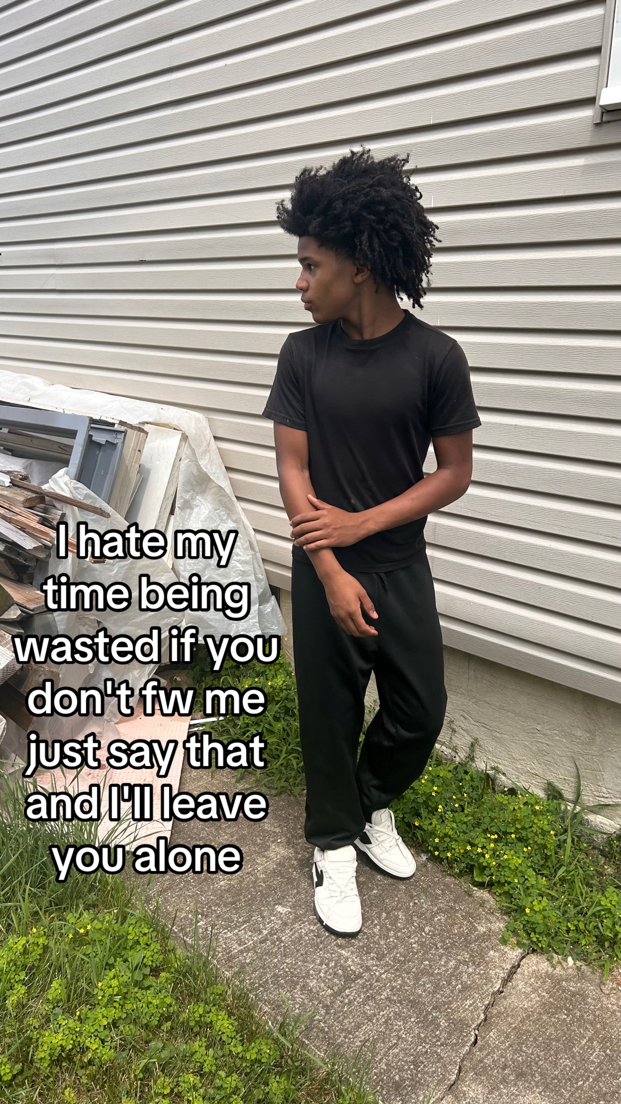 @⃟