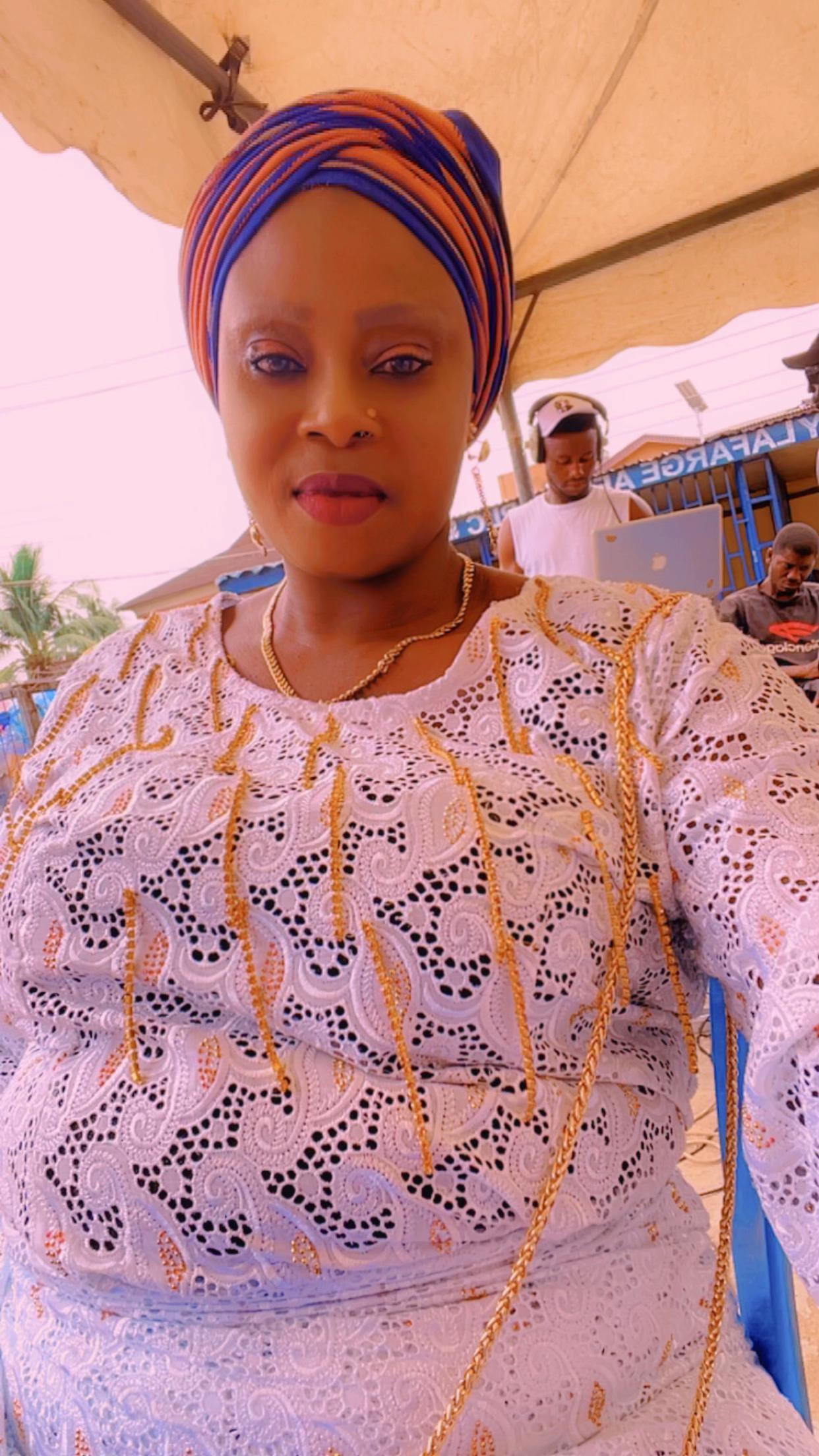 @Alhaja Aduks Bello