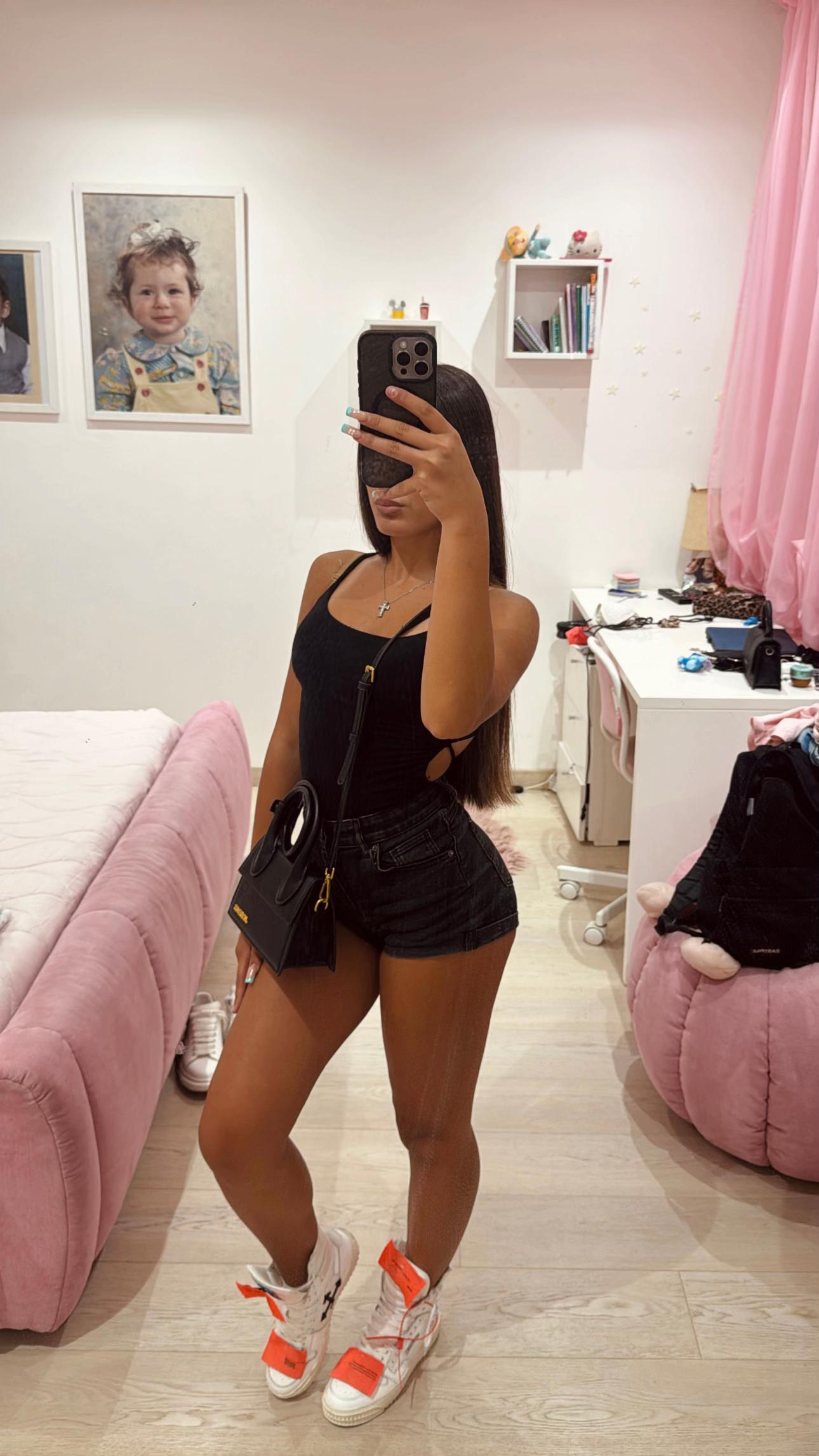 @𝑪𝑨𝑹𝑳𝑨