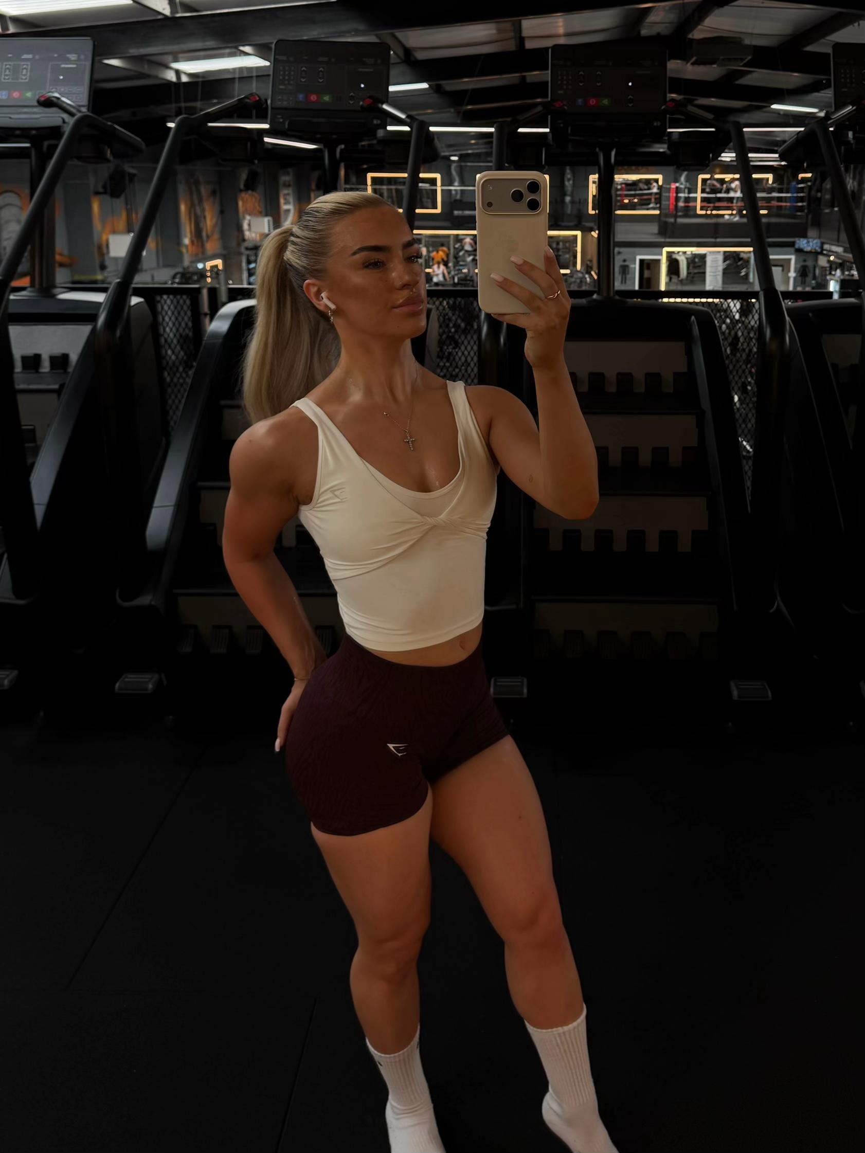 @megryanfitt