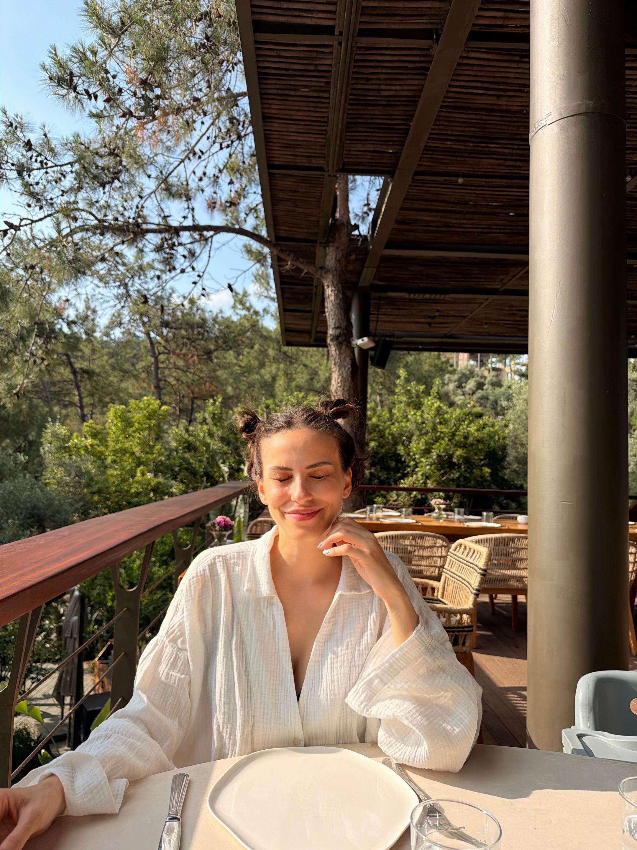 @Ece &Ccedil;elik