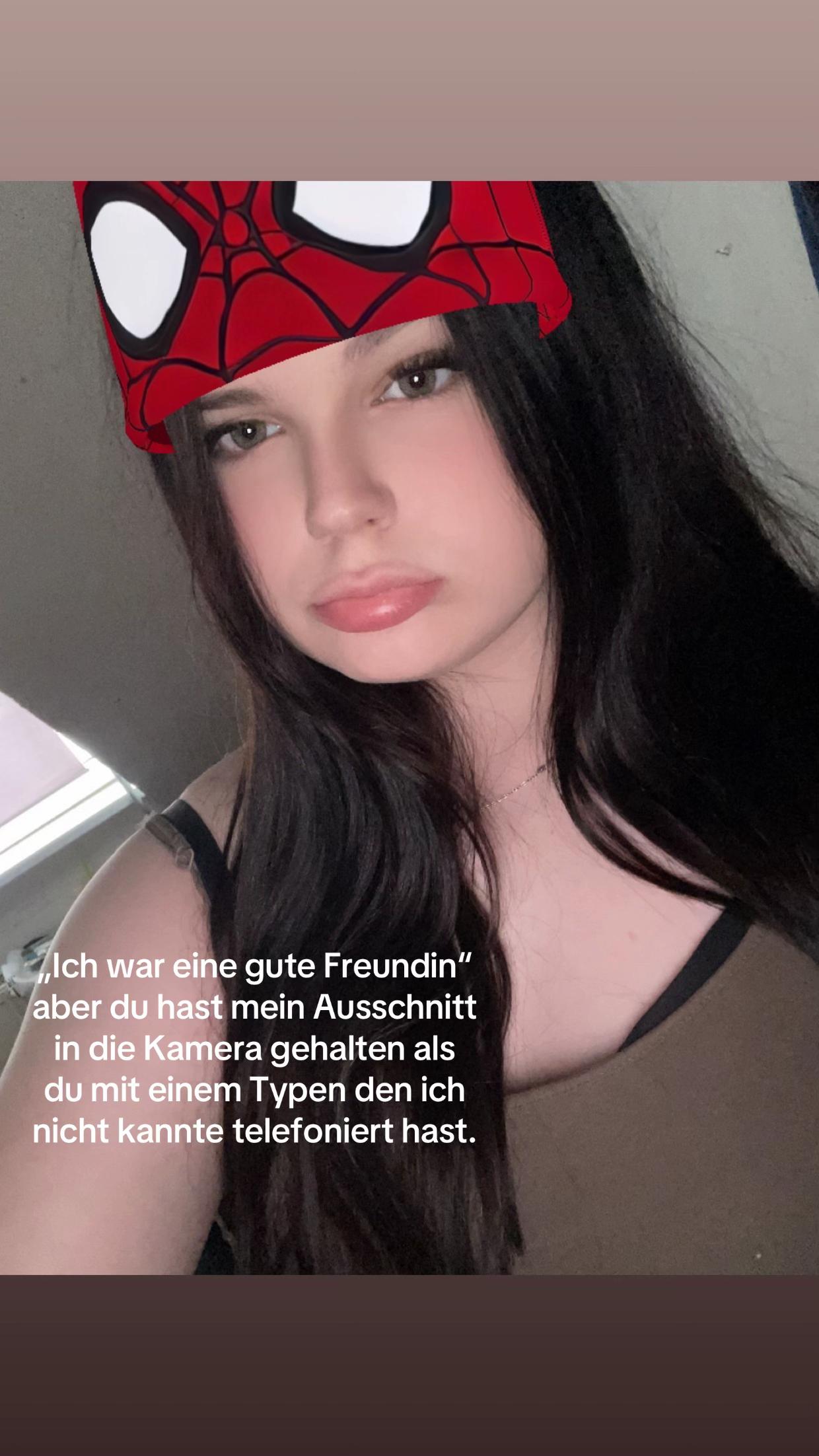 @𝐌𝐞𝐥𝐨𝐝𝐲 𝐋𝐞𝐚𝐧𝐧🌑