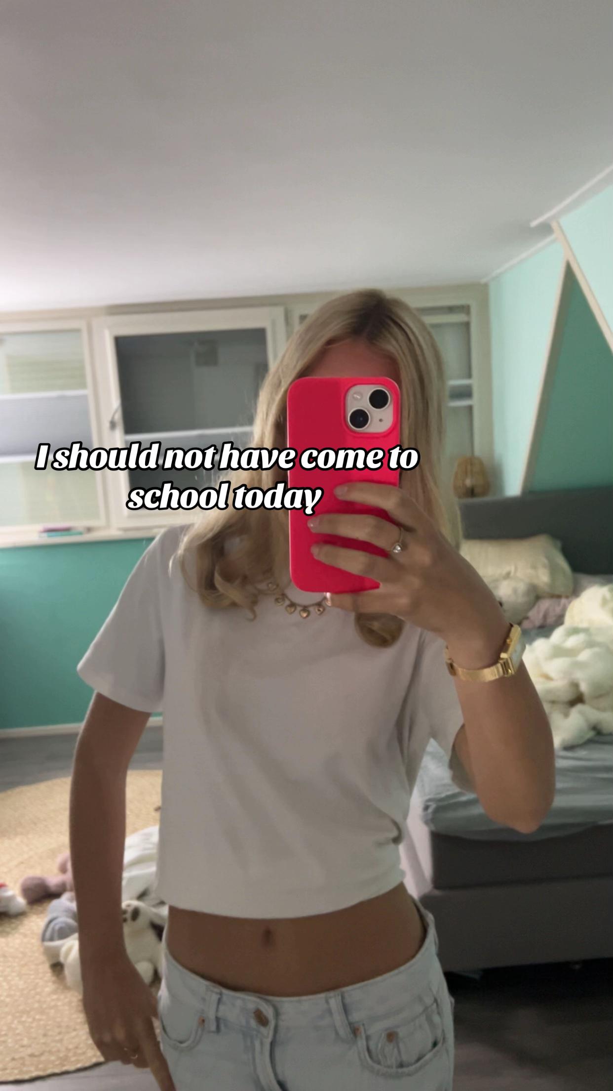 @𝐄𝐬𝐦𝐞𝐞𝐒𝐩𝐚𝐦