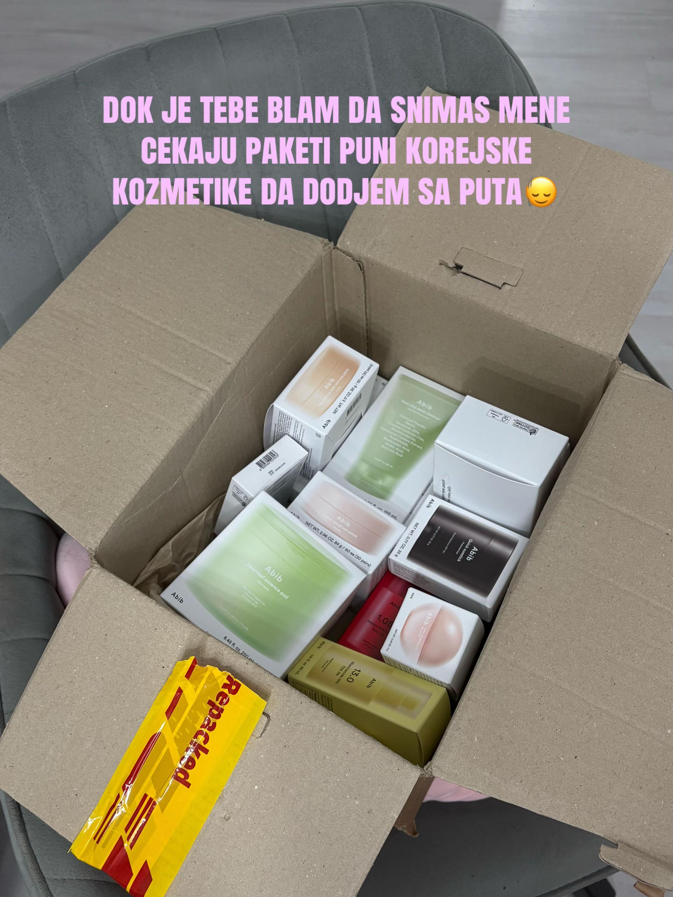 @anastasija ྀི