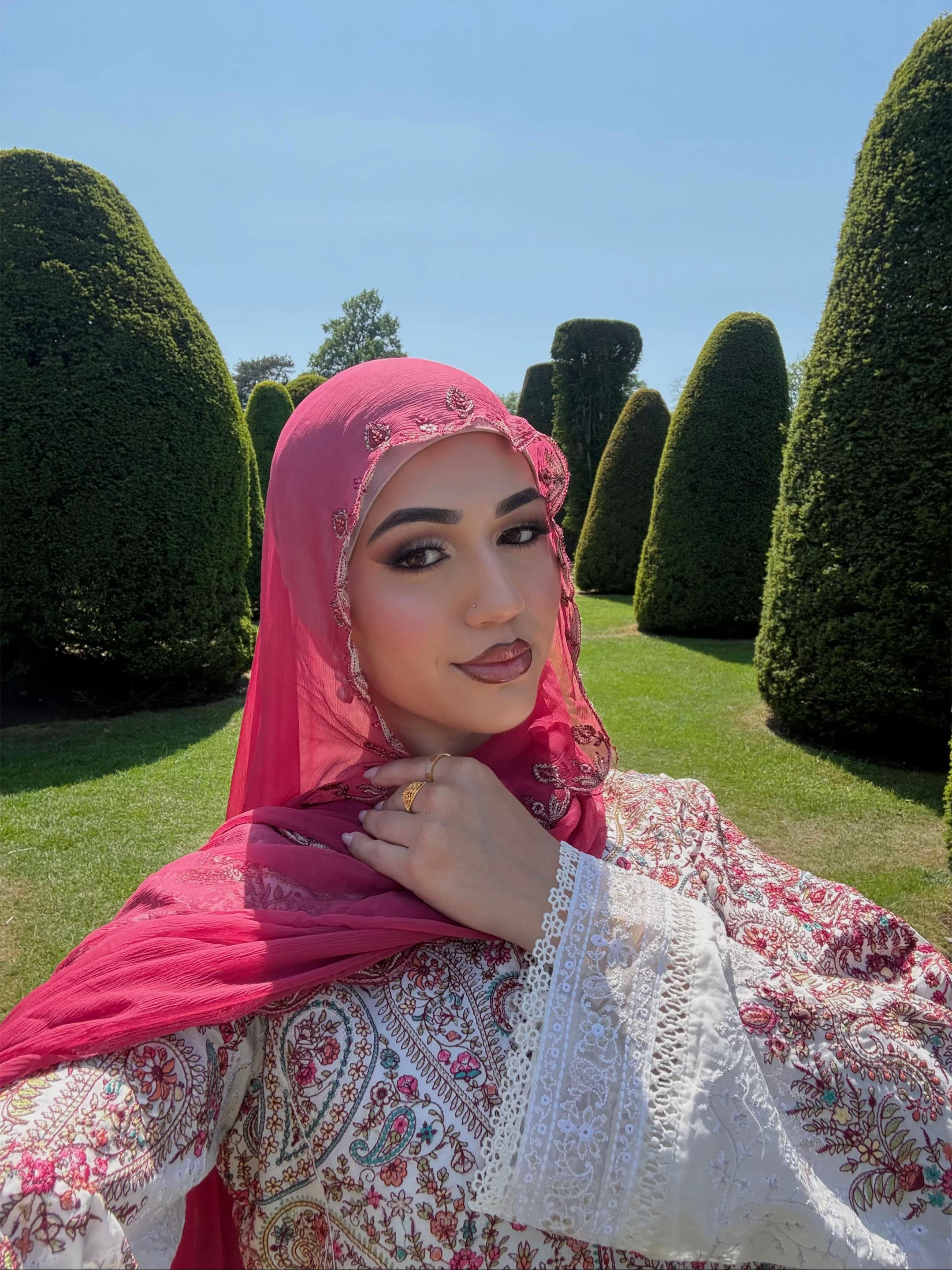 @Zohra 🌸