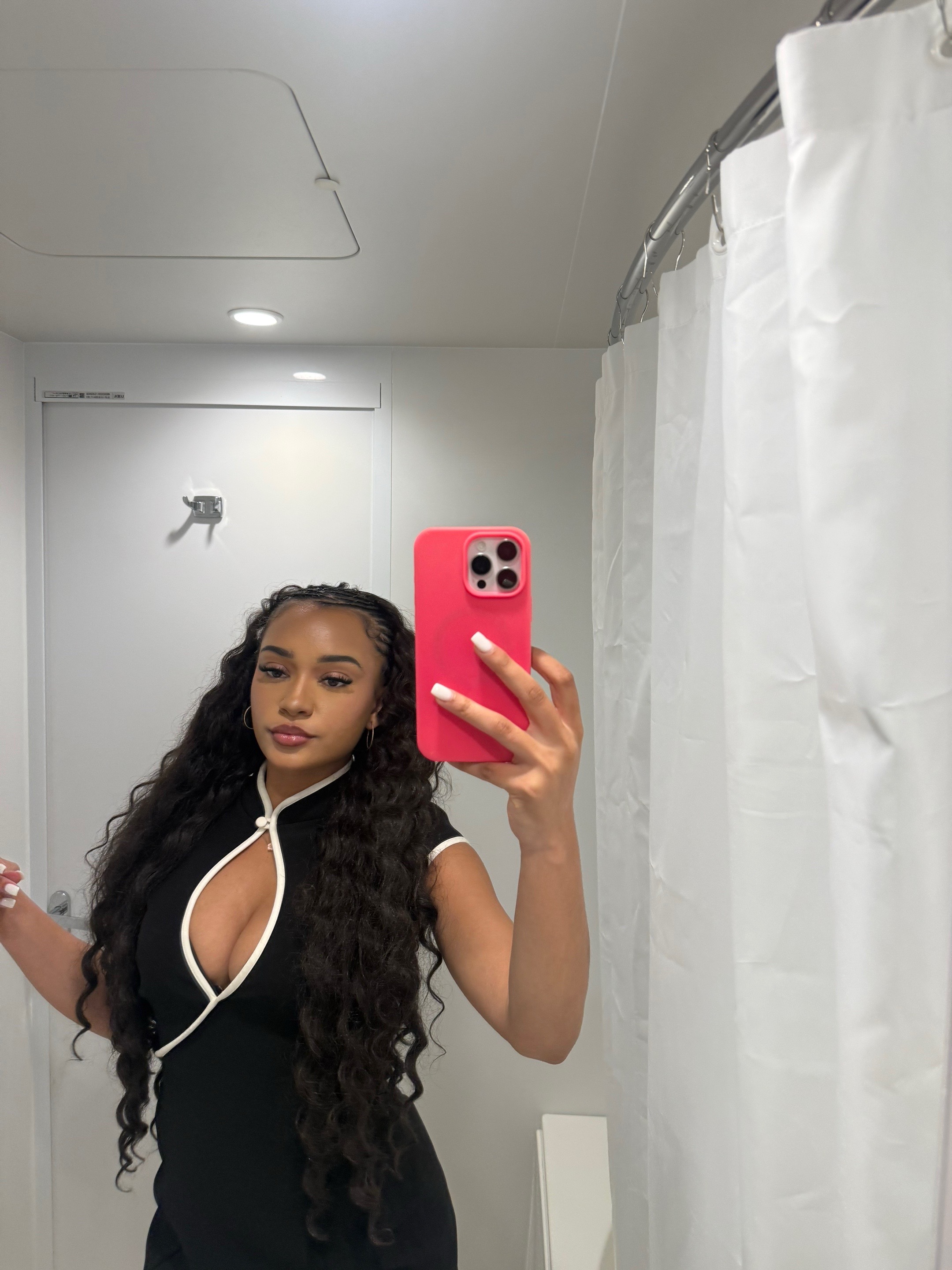 @notschreibergrace