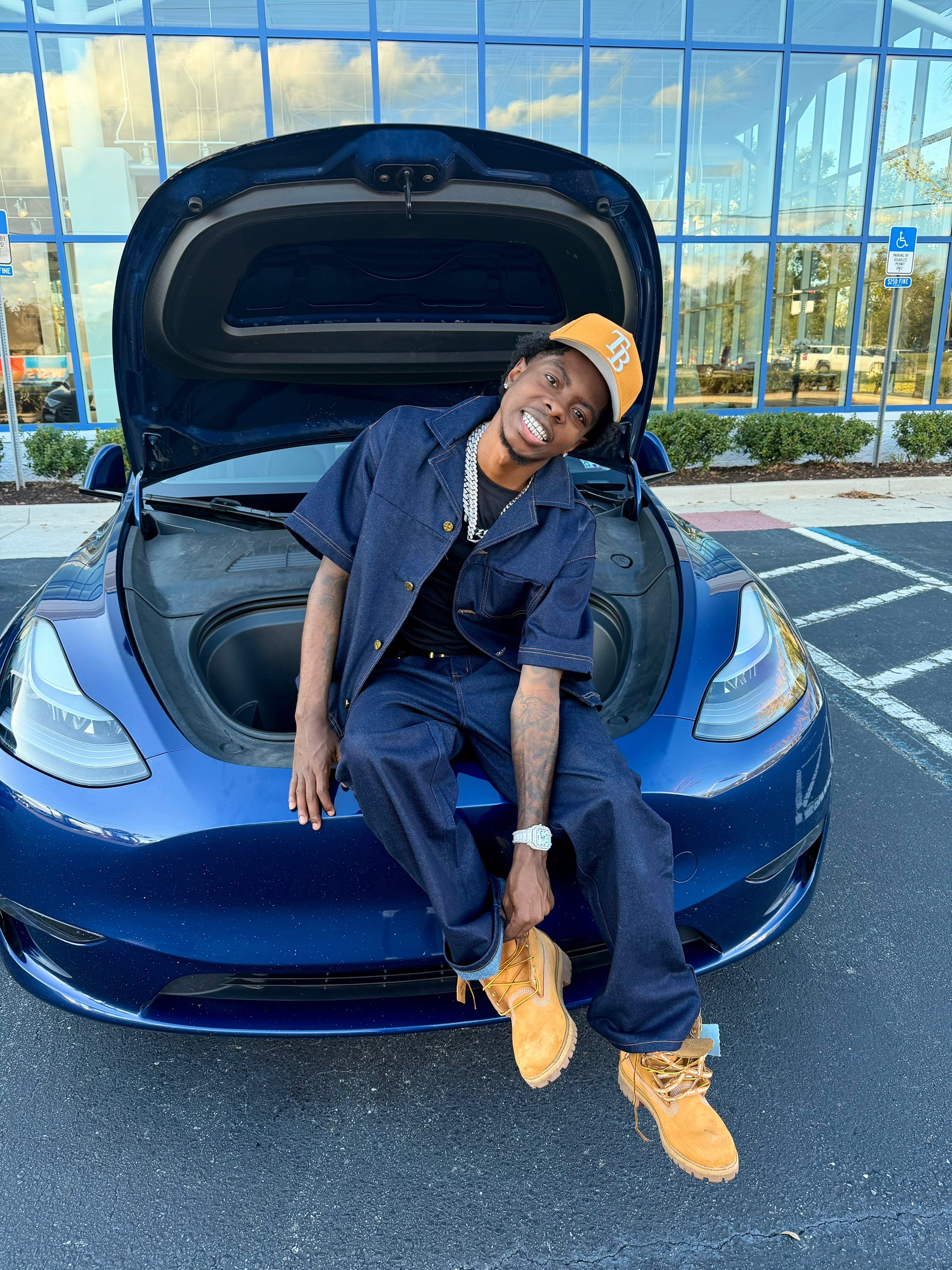 @Dee Watkins 🦅