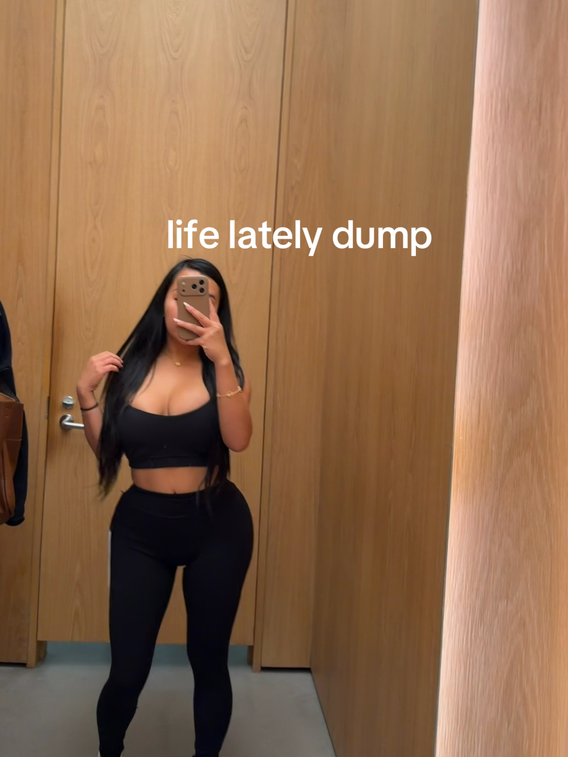 @LEESA 💮