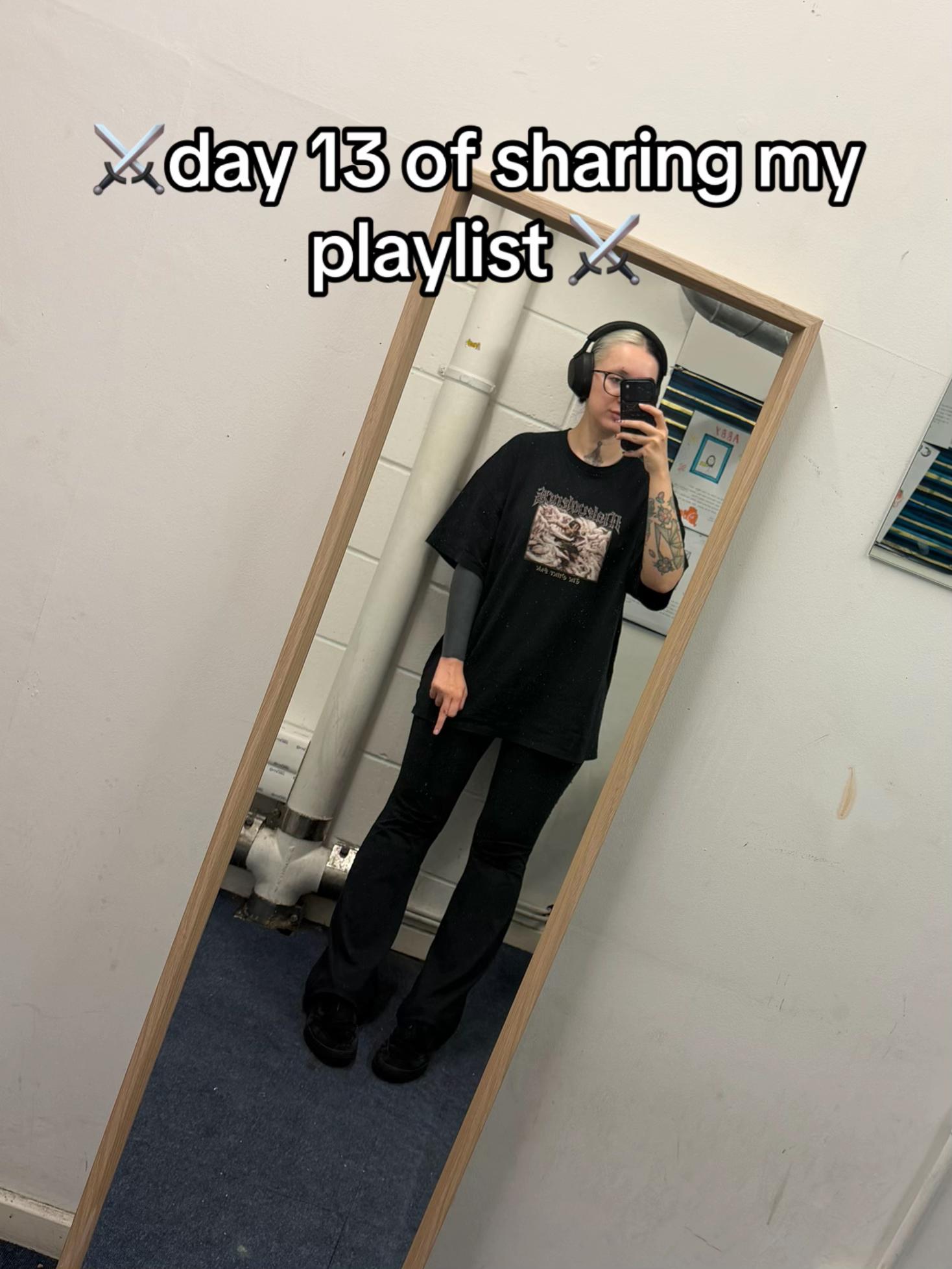 @skunkboii__