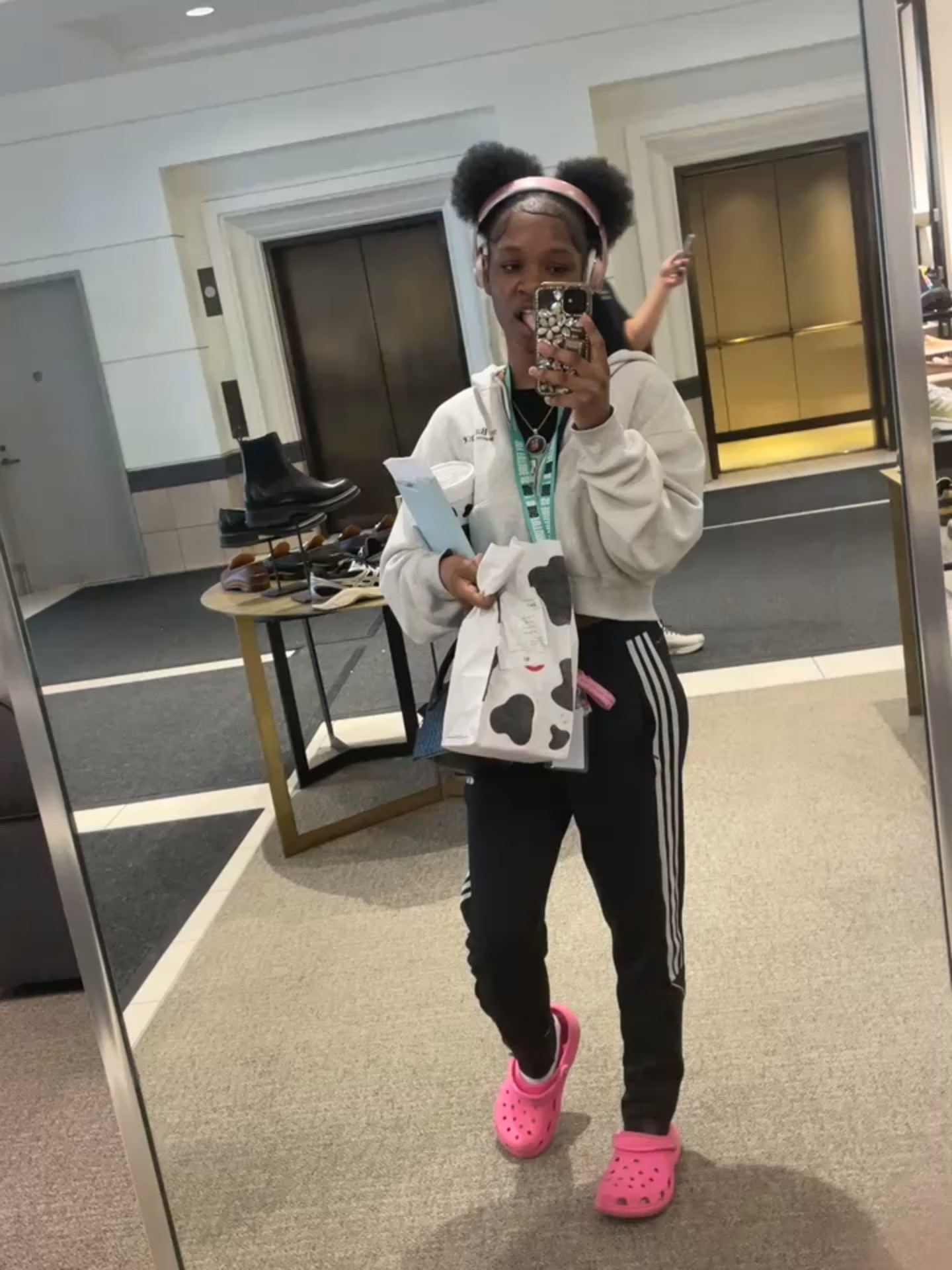 @👸🏾