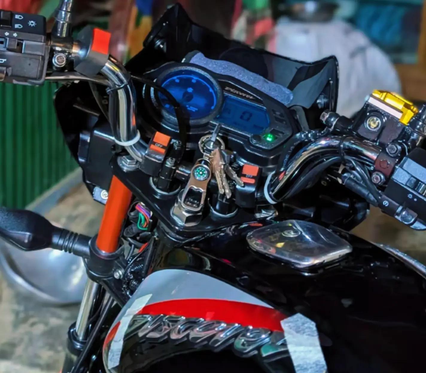 @পরিবারের বড় ছেলে