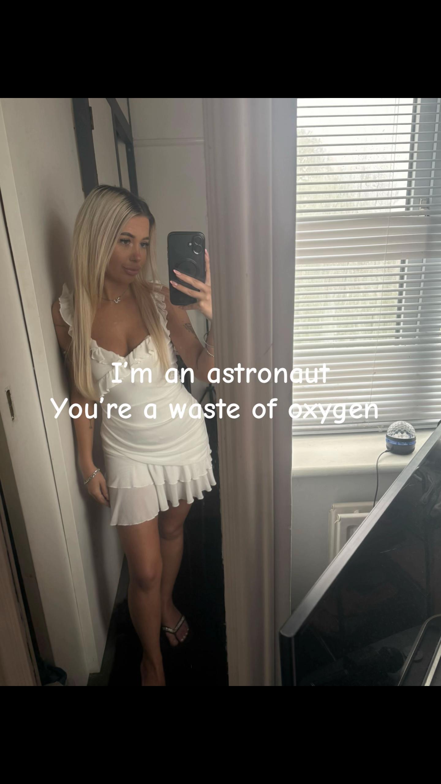 @Ella💌