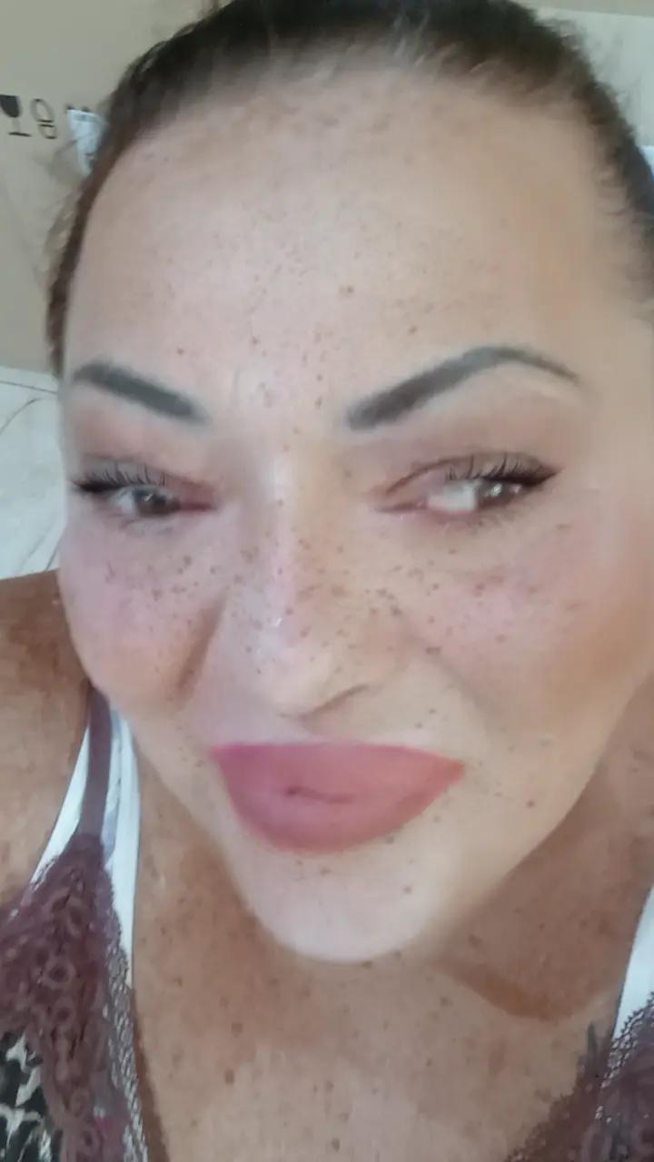 @anna davinno