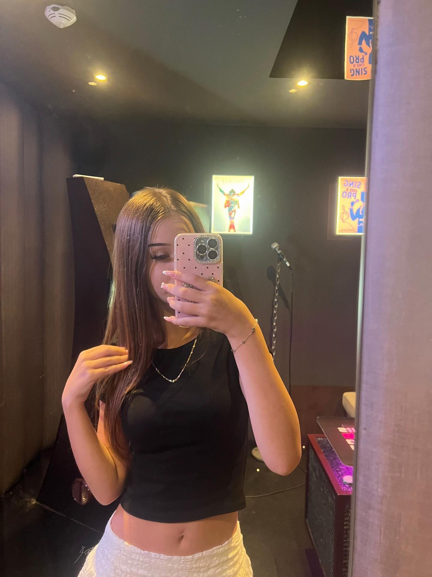 @🔮