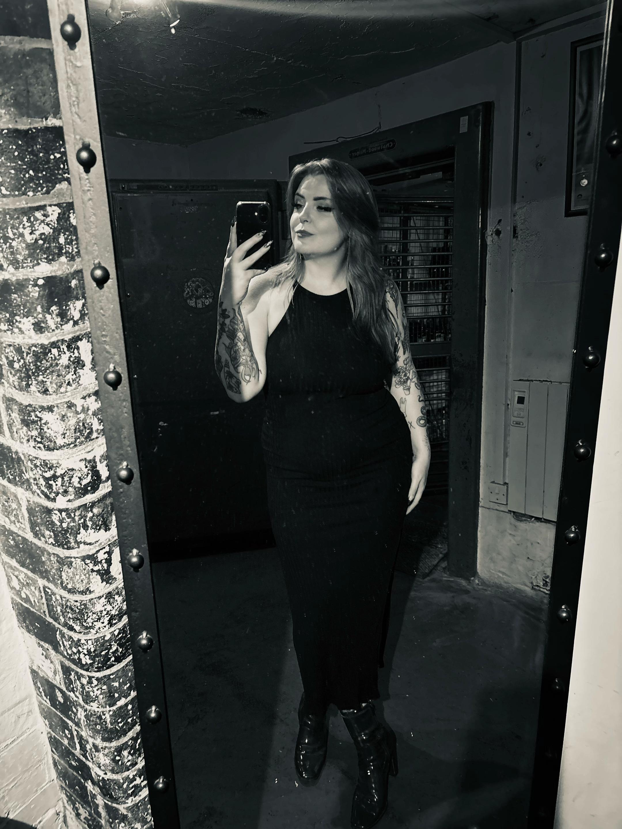 @violet