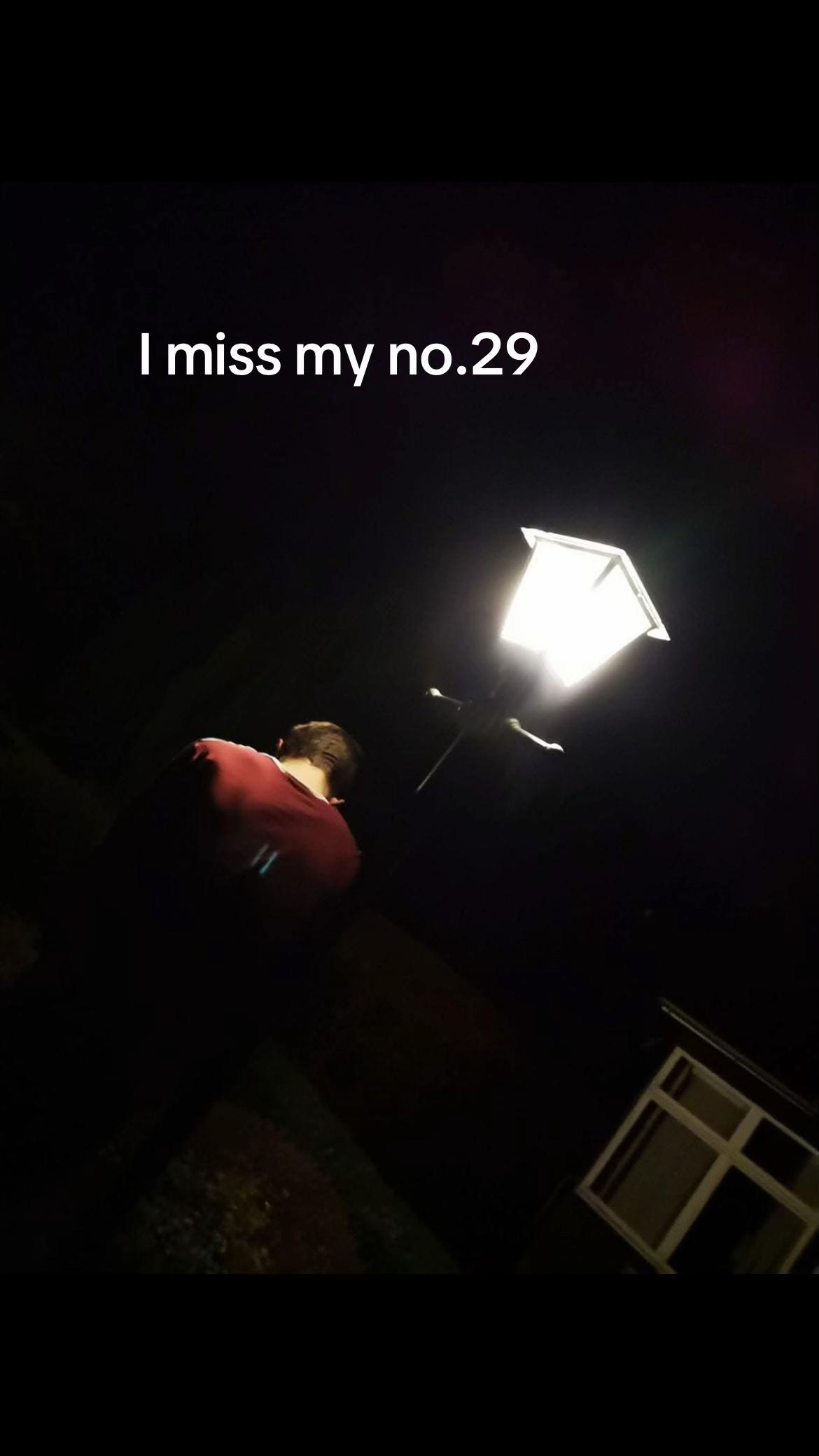@PvFcHulsxy2001