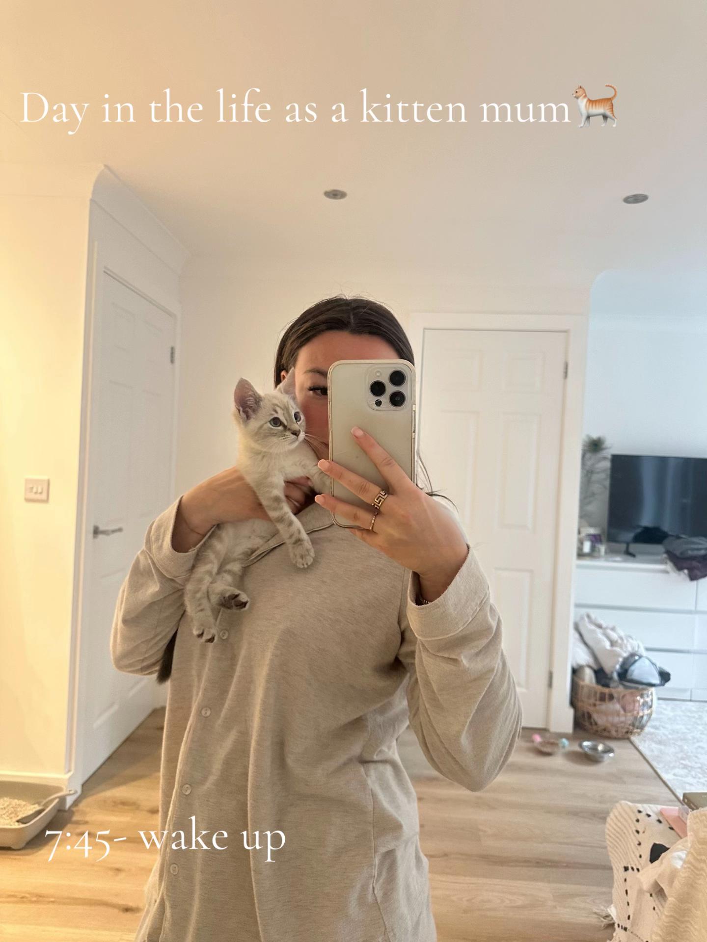 @julia_brett_
