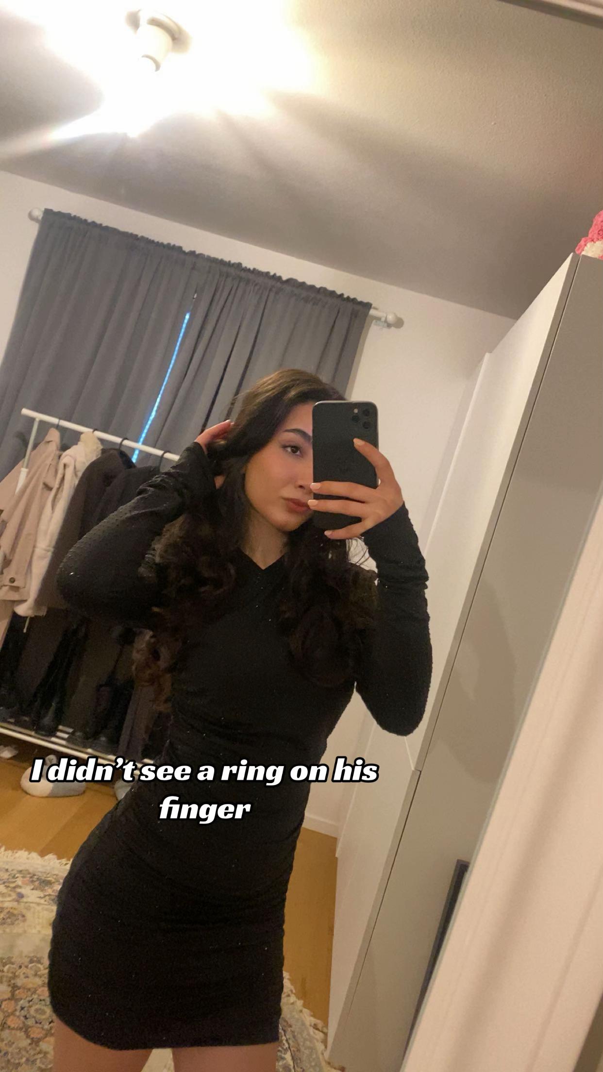 @Mobina__rh