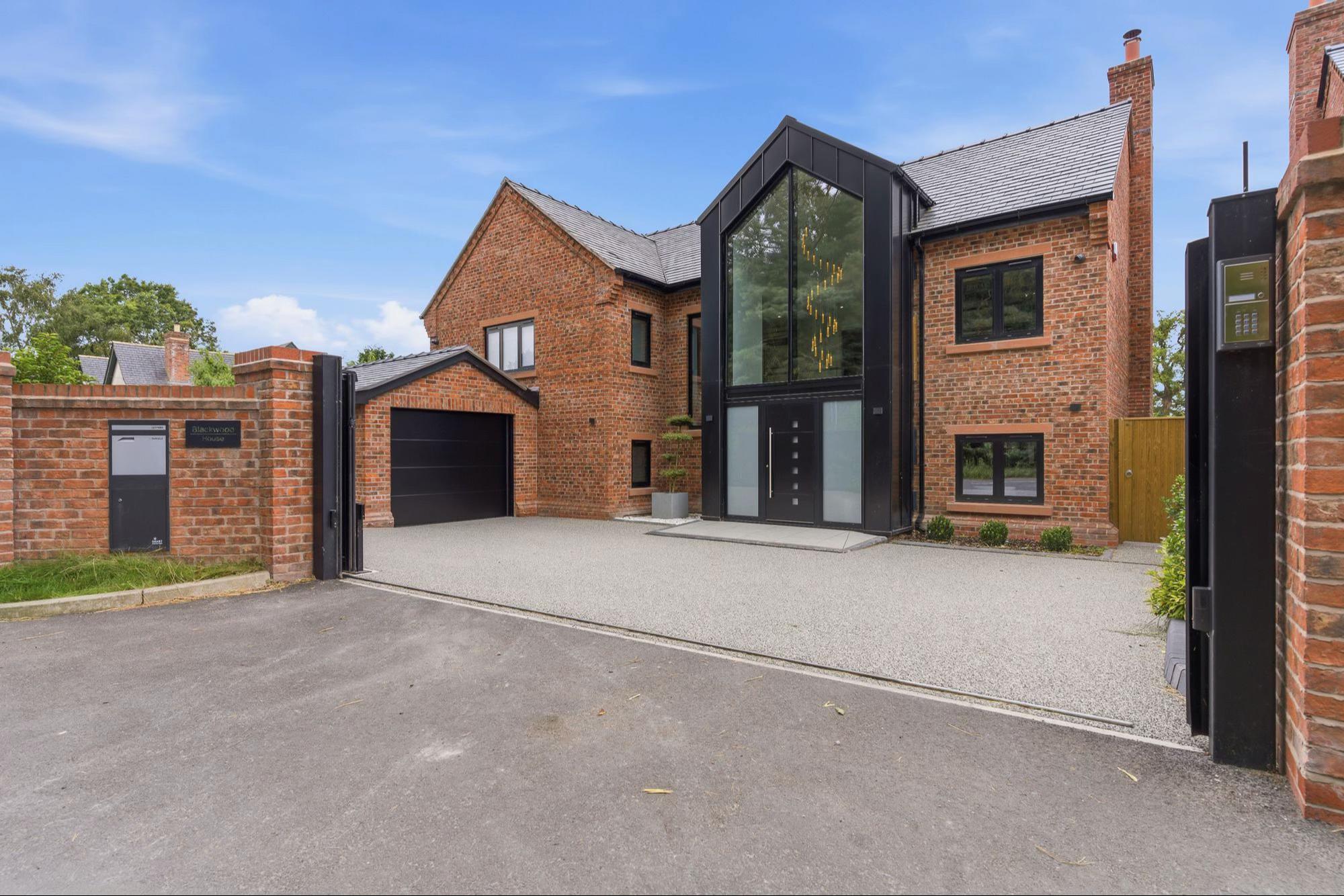 @Upscale Developments UK 🇬🇧