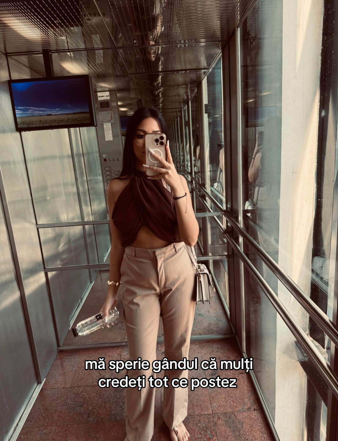 @Alexandra Oancea