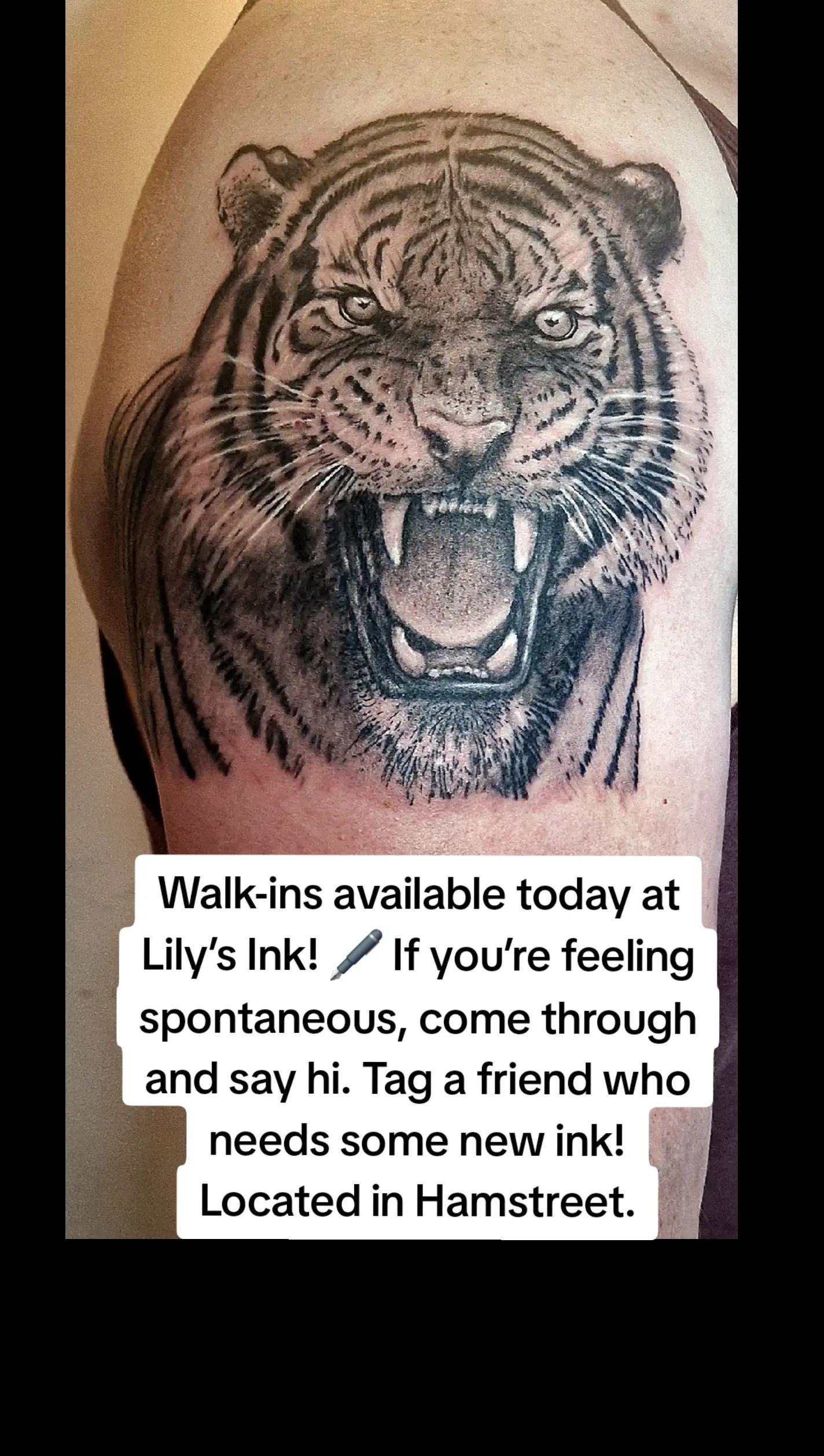 @Crying King Tattoos