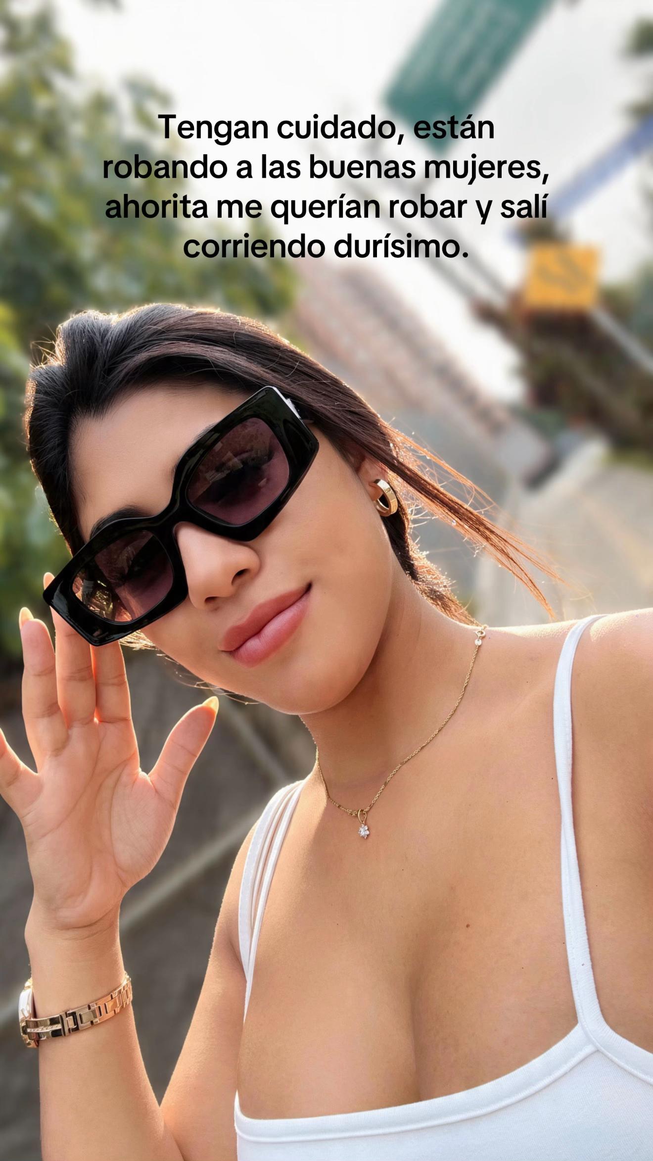 @Lore30