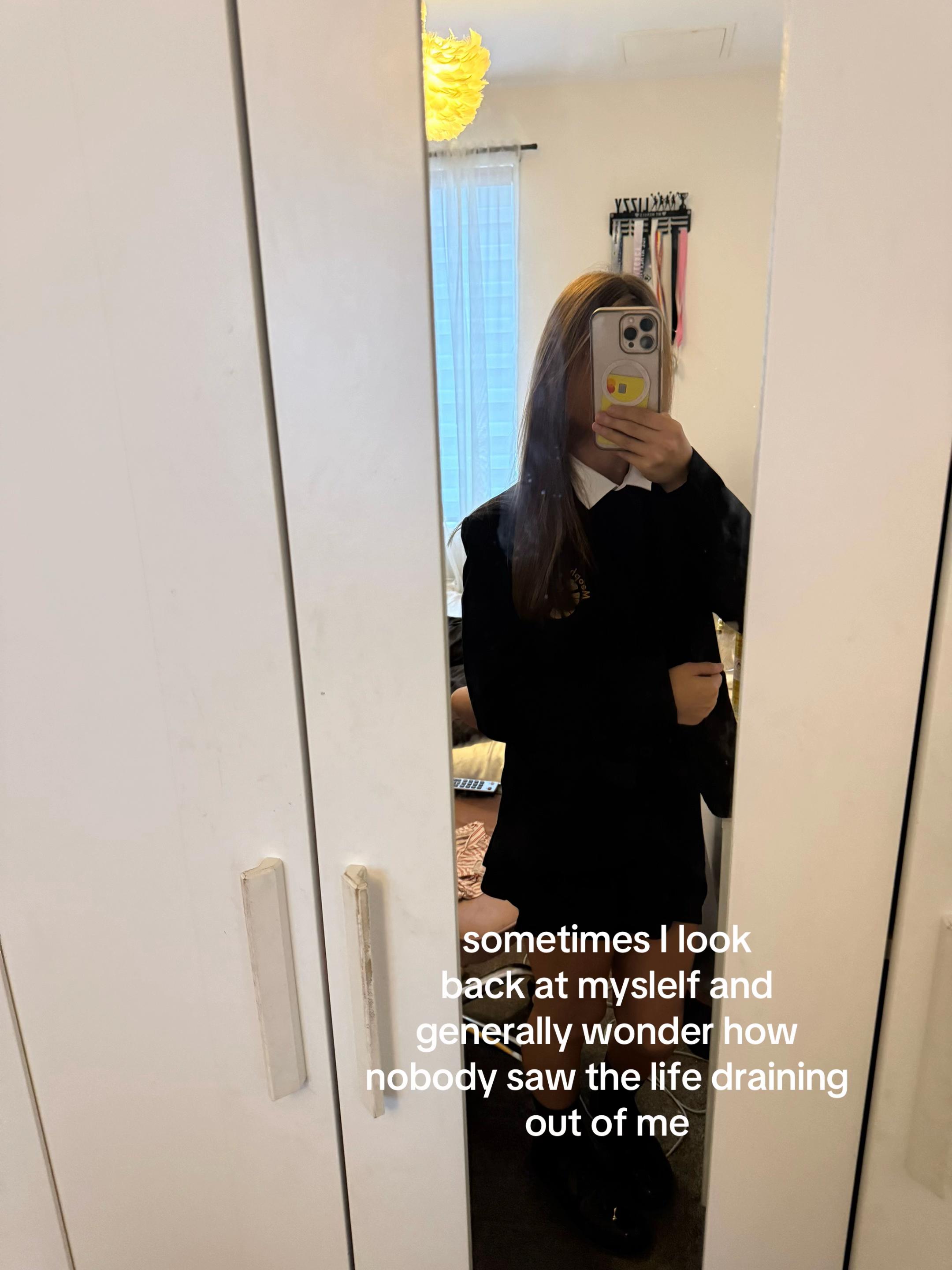 @ℒ𝒾𝓏𝓏𝓎