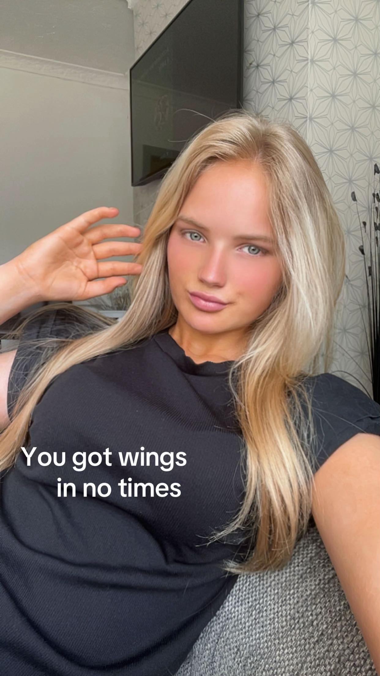 @Maisie Holland
