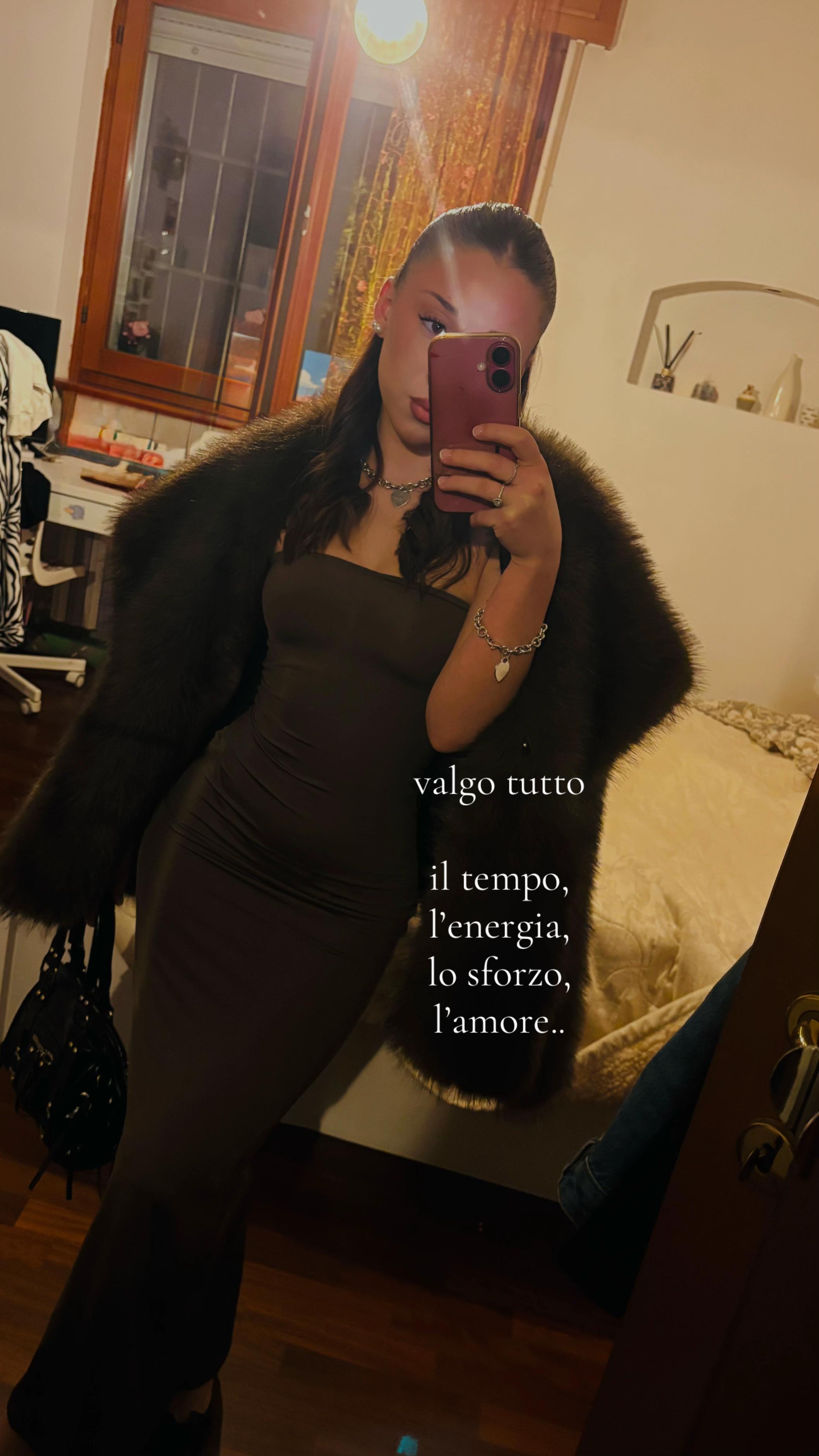 @nicoleamoroso
