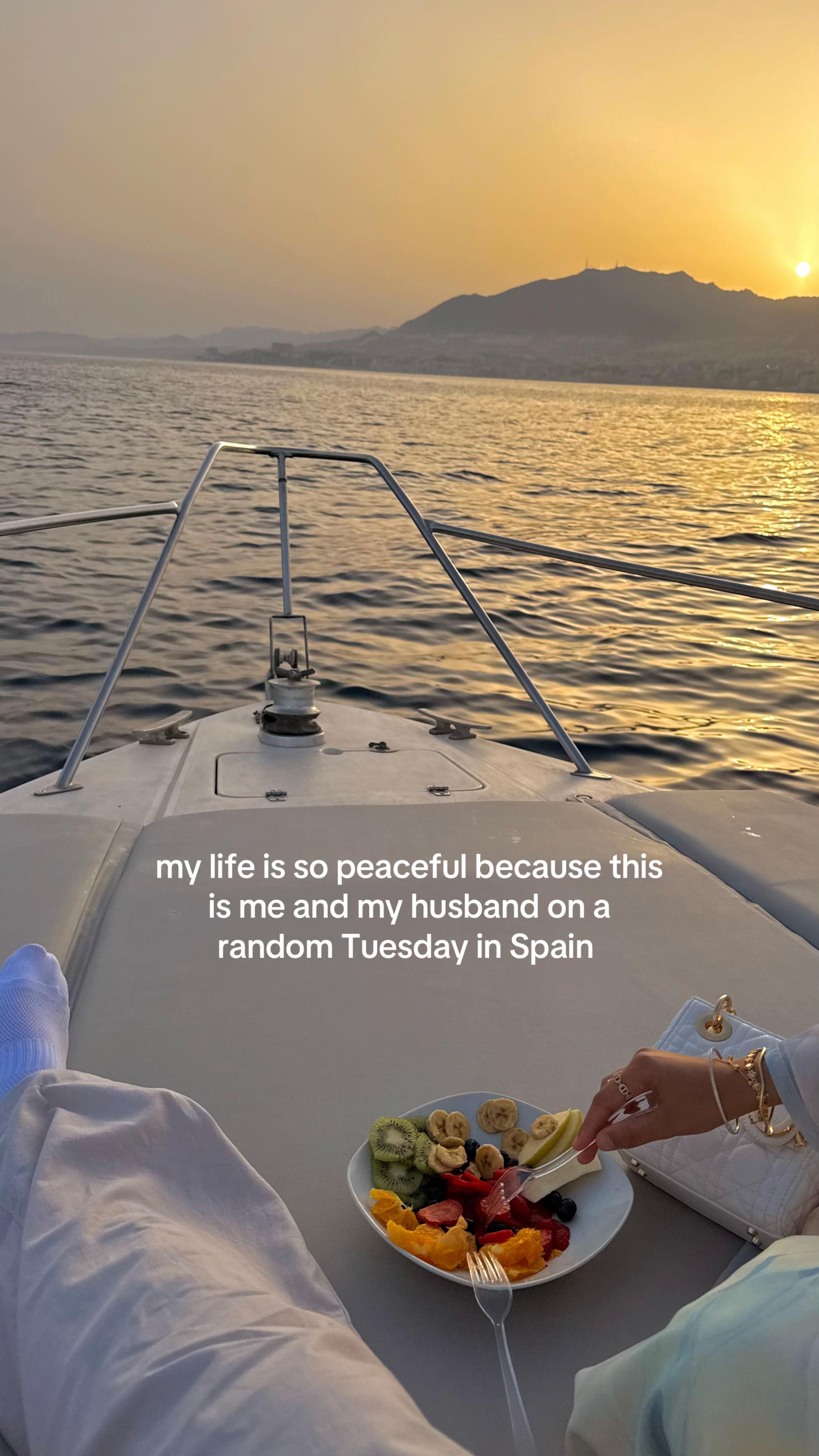 @Zohra 🌸