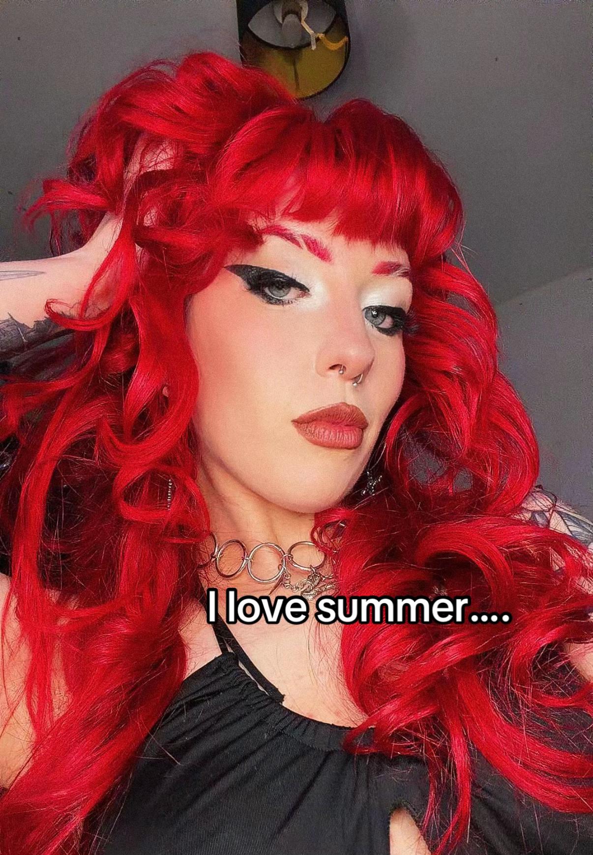 @kaylyeeee