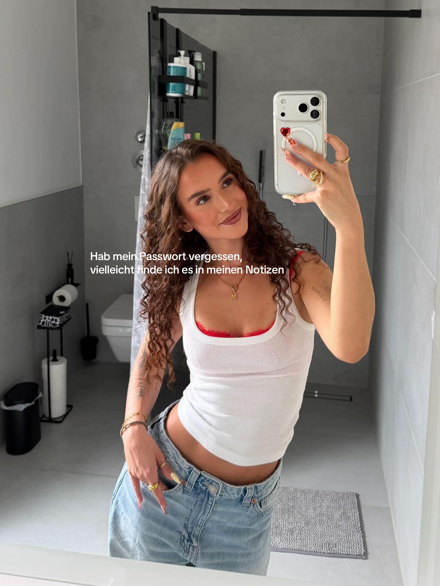 @Sarah Chiara