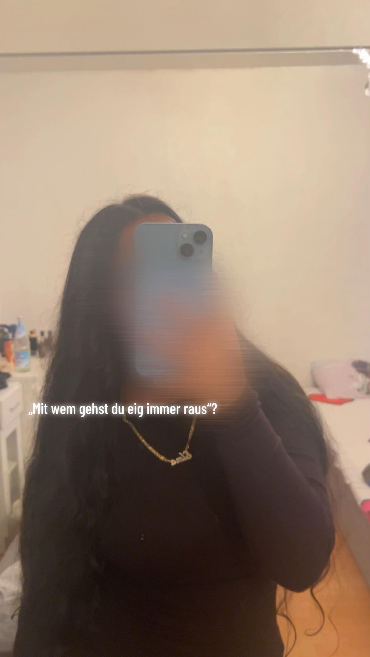 @𝐄’🫐
