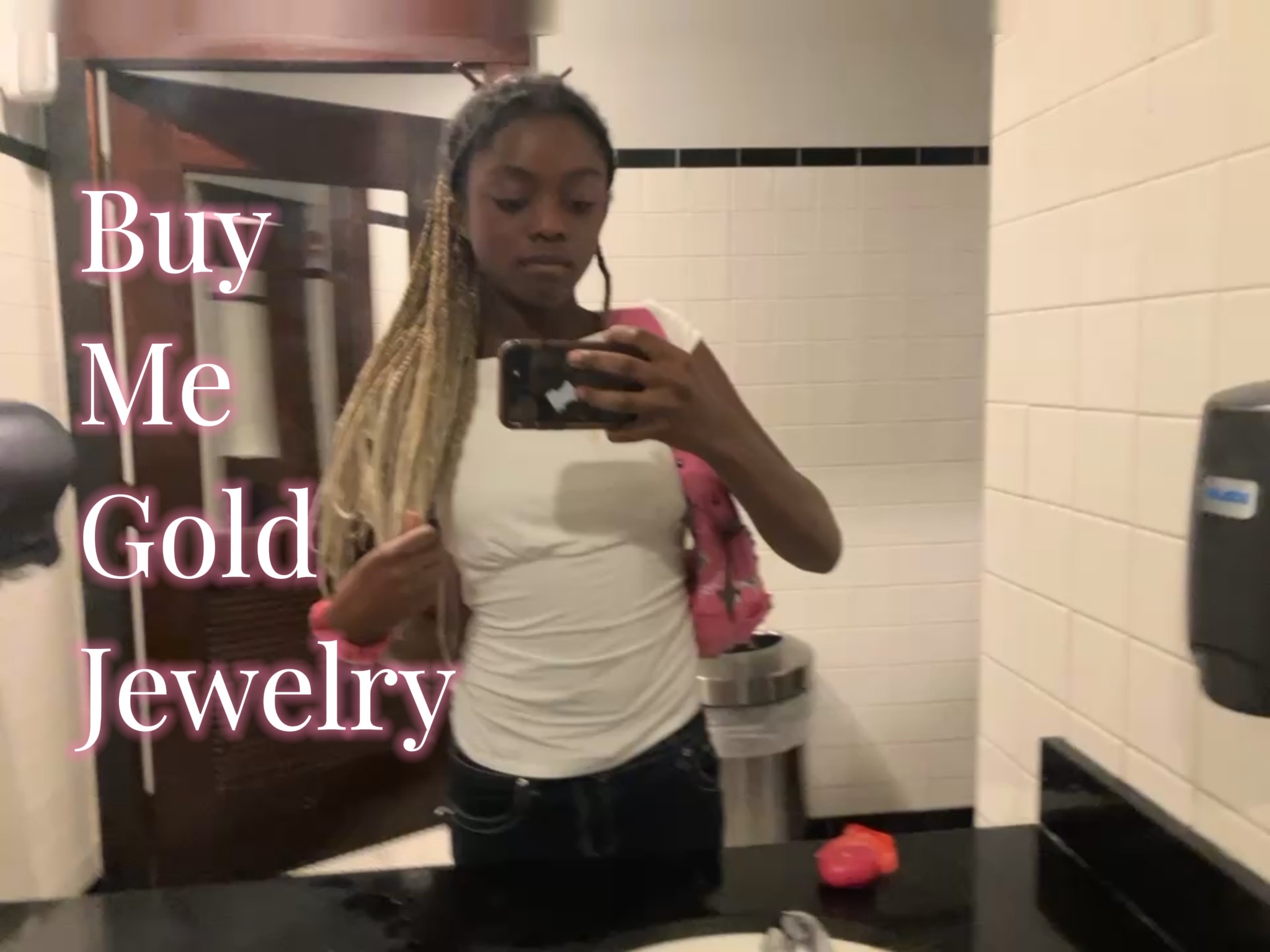 @Dollface✝️