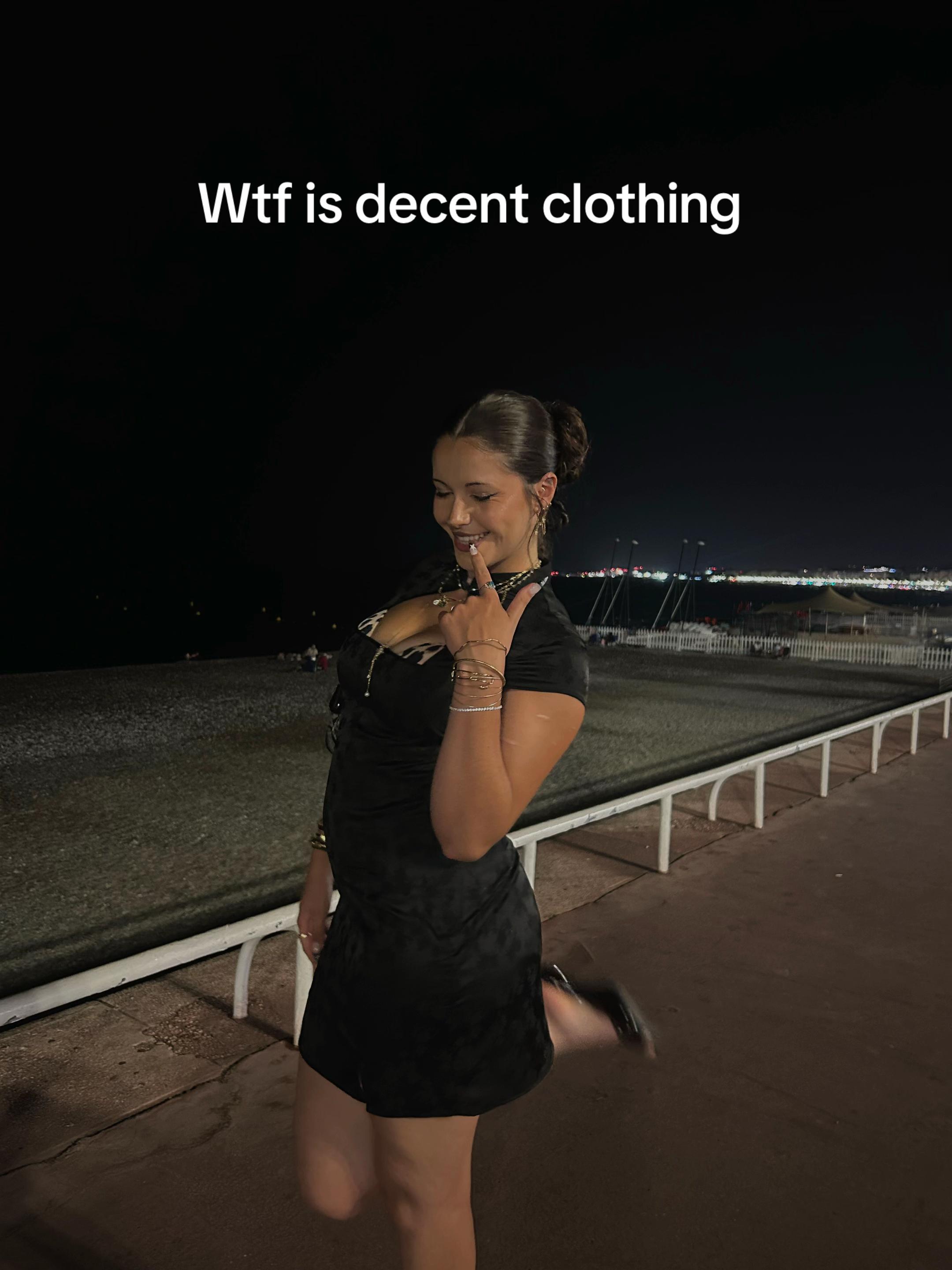 @♱𝒯𝒽𝒶𝒾𝓈 ♱