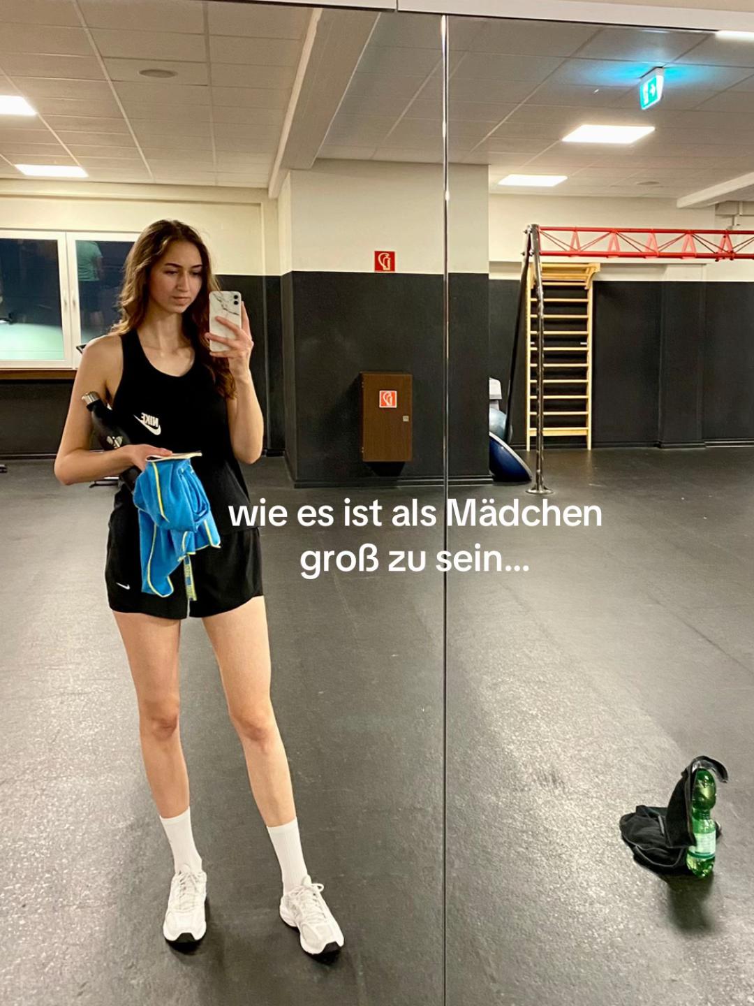 @Alex | tall girl things ✨