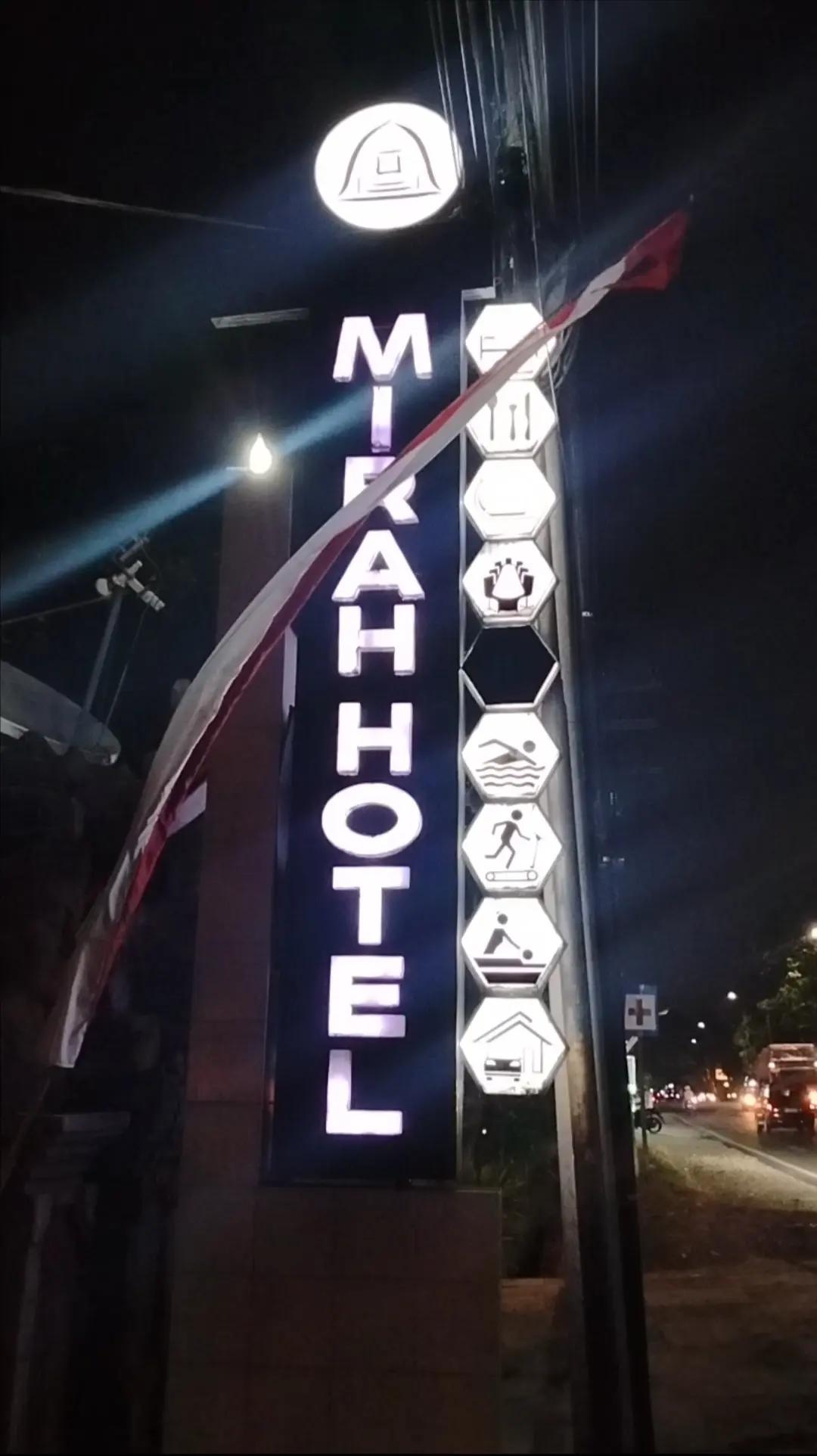 @la