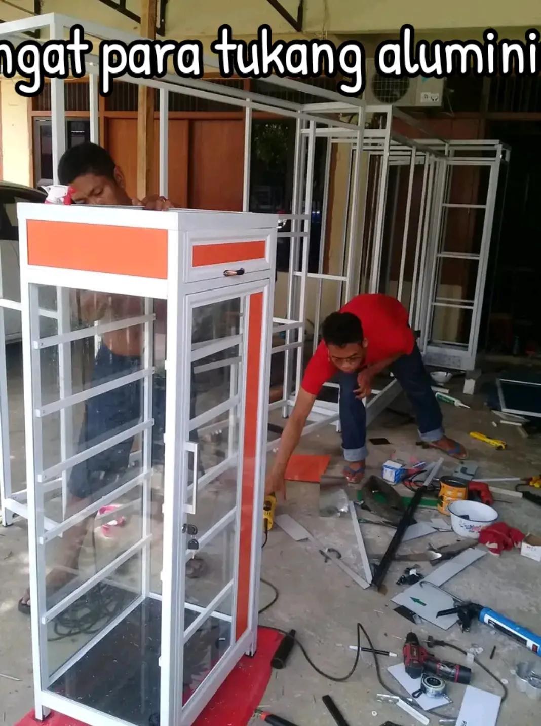 @specialis aluminium,kaca & Acp