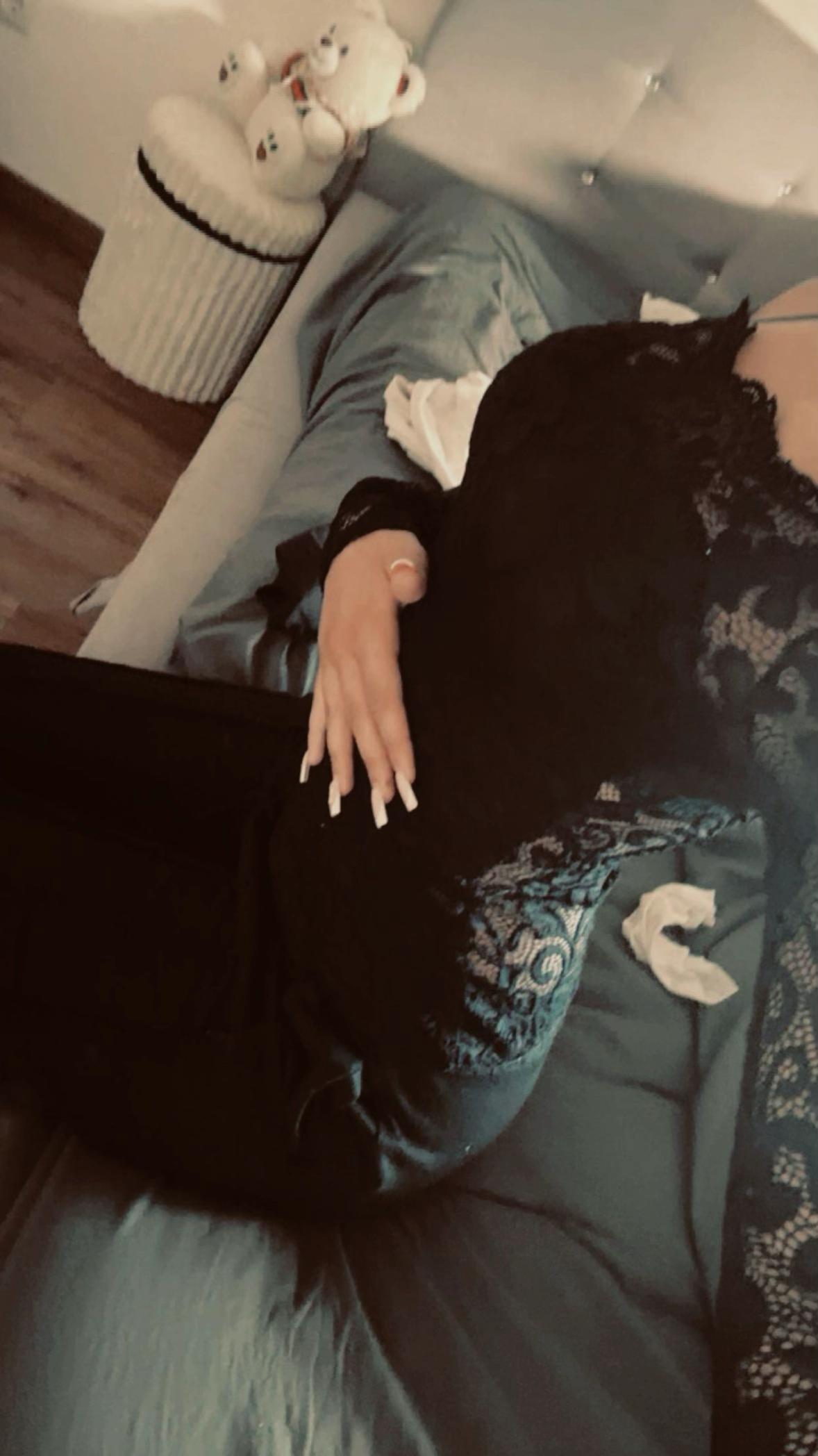 @𝒂𝒏𝒕𝒐𝒏𝒊𝒂