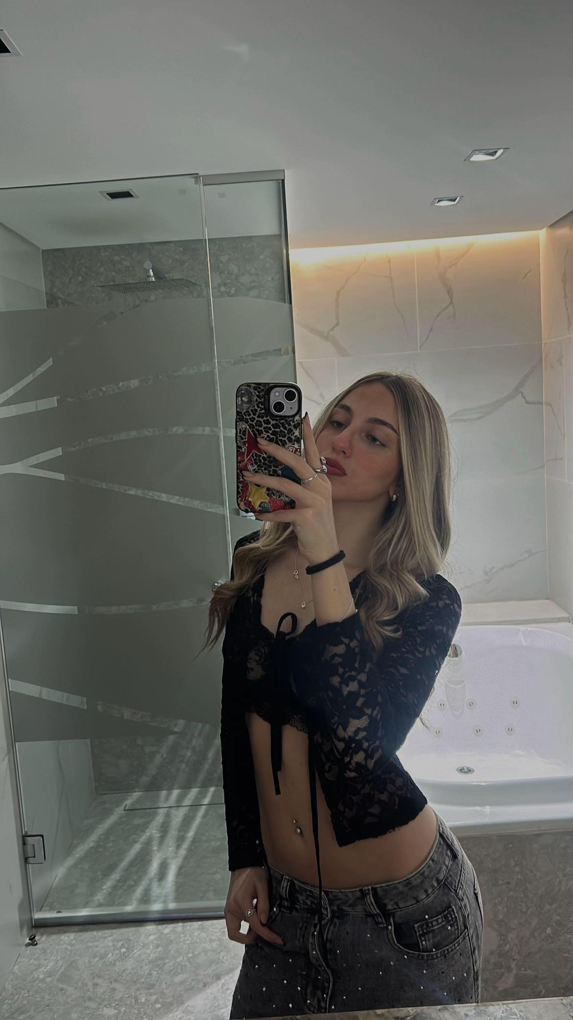 @Celess.m_